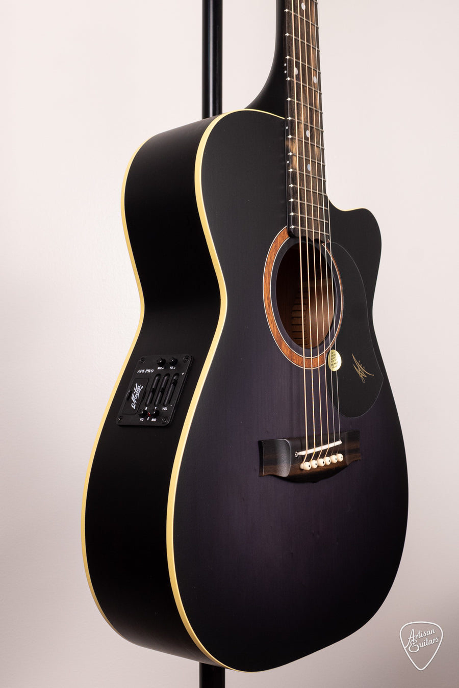 Maton Guitars EBG-808C Performer - 16746