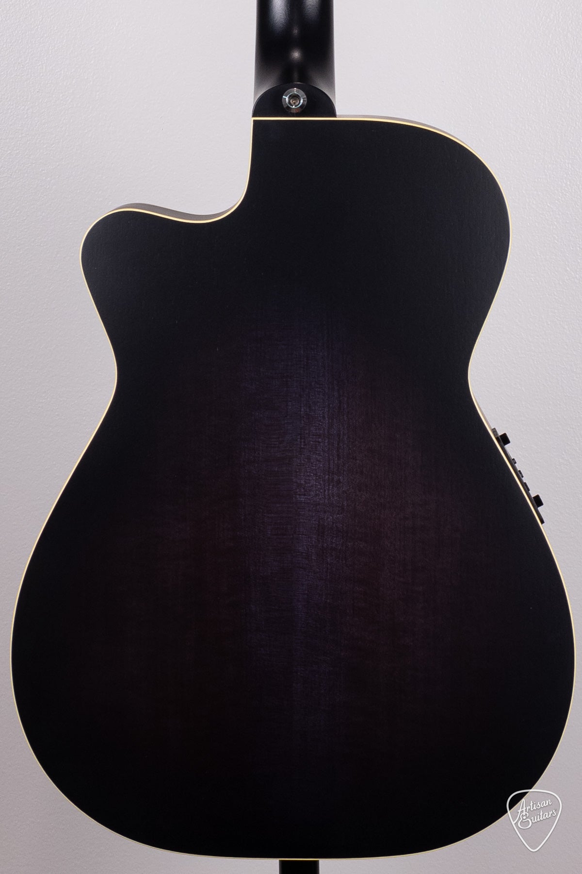 Maton Guitars EBG-808C Performer - 16746