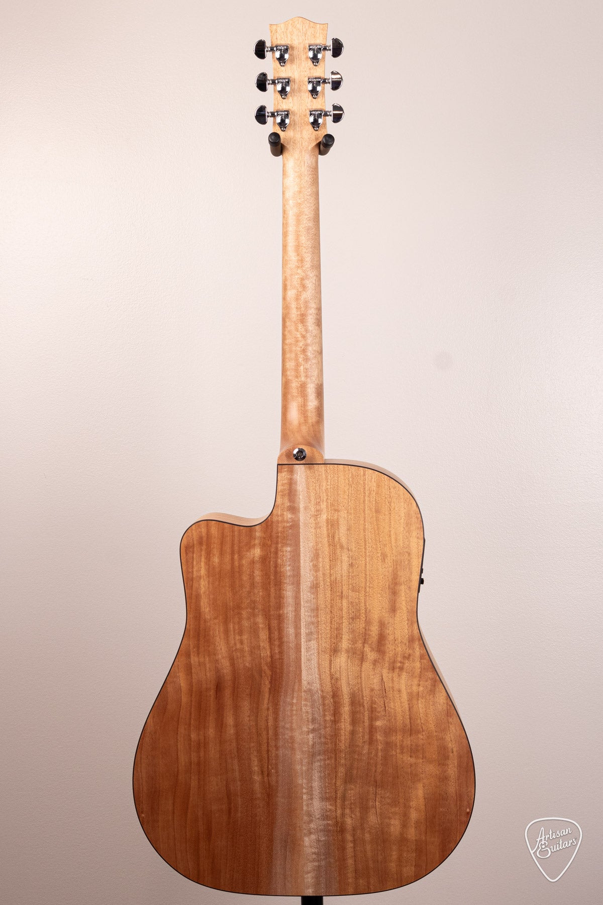 Maton Guitars Solid Road Series SRS-60C Dreadnought - 16618