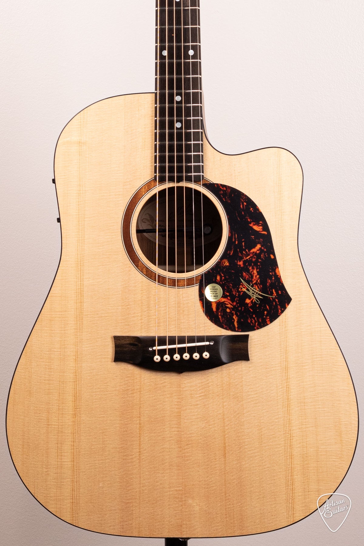 Maton Guitars Solid Road Series SRS-70C Dreadnought - 16619