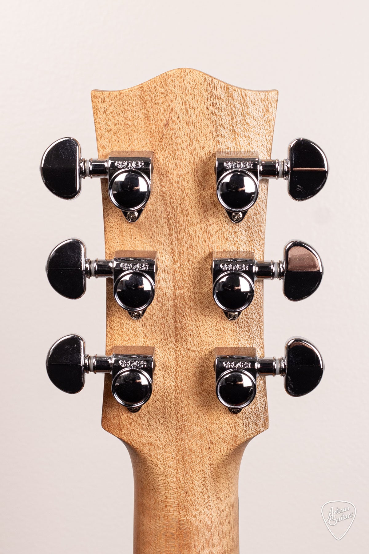 Maton Guitars Solid Road Series SRS-70C Dreadnought - 16619