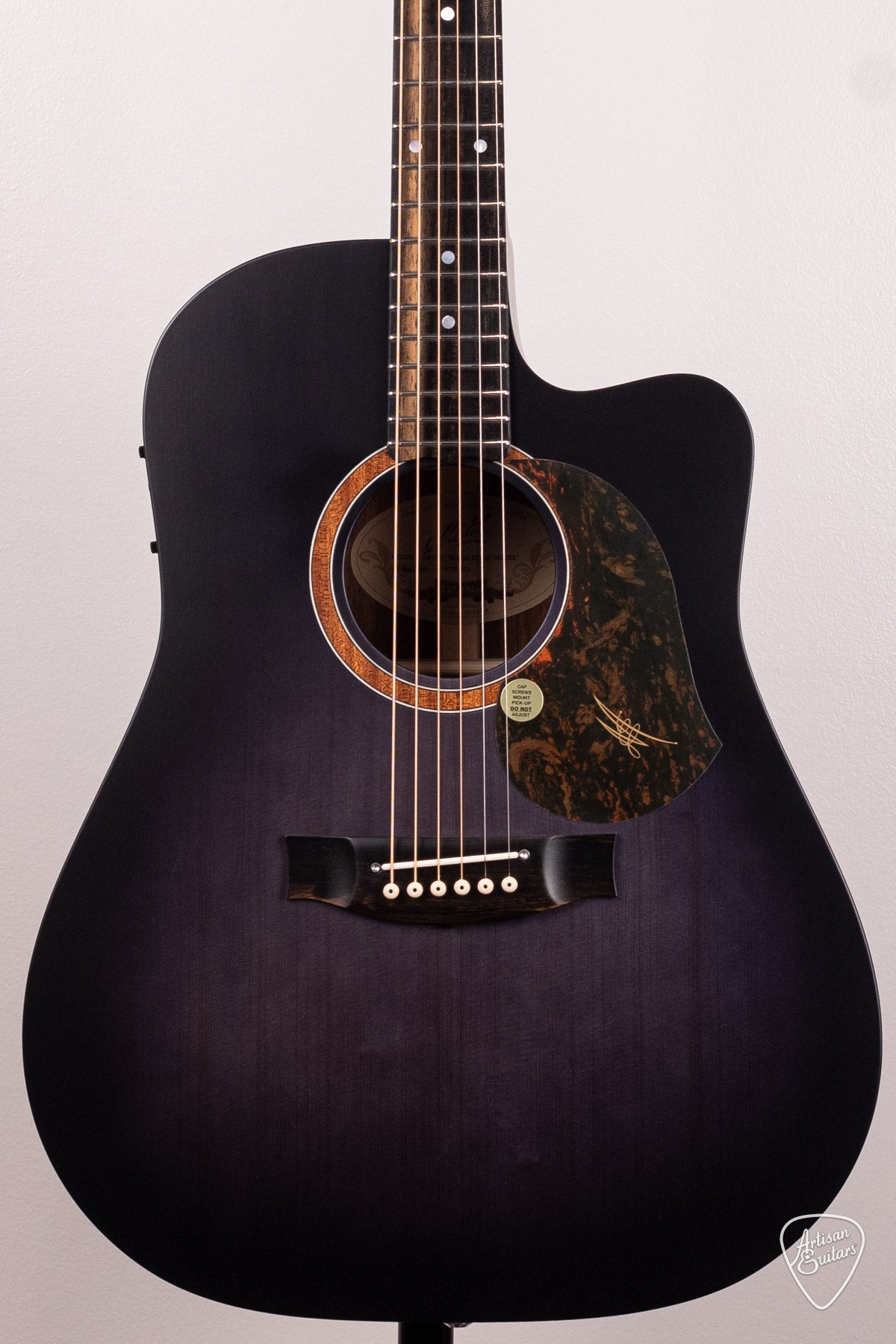 Maton Guitars Solid Road Series SRS-70C Dreadnought - 16637
