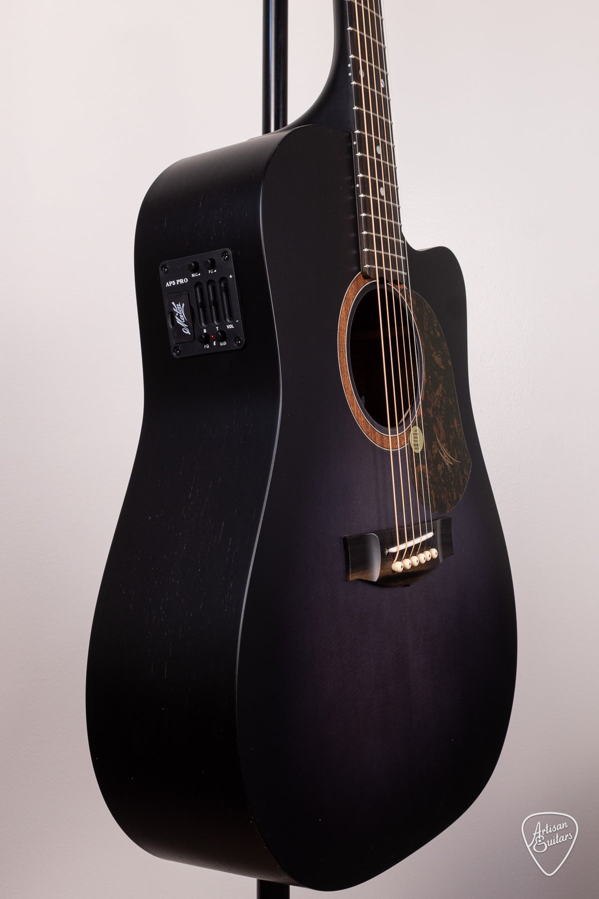 Maton Guitars Solid Road Series SRS-70C Dreadnought - 16638