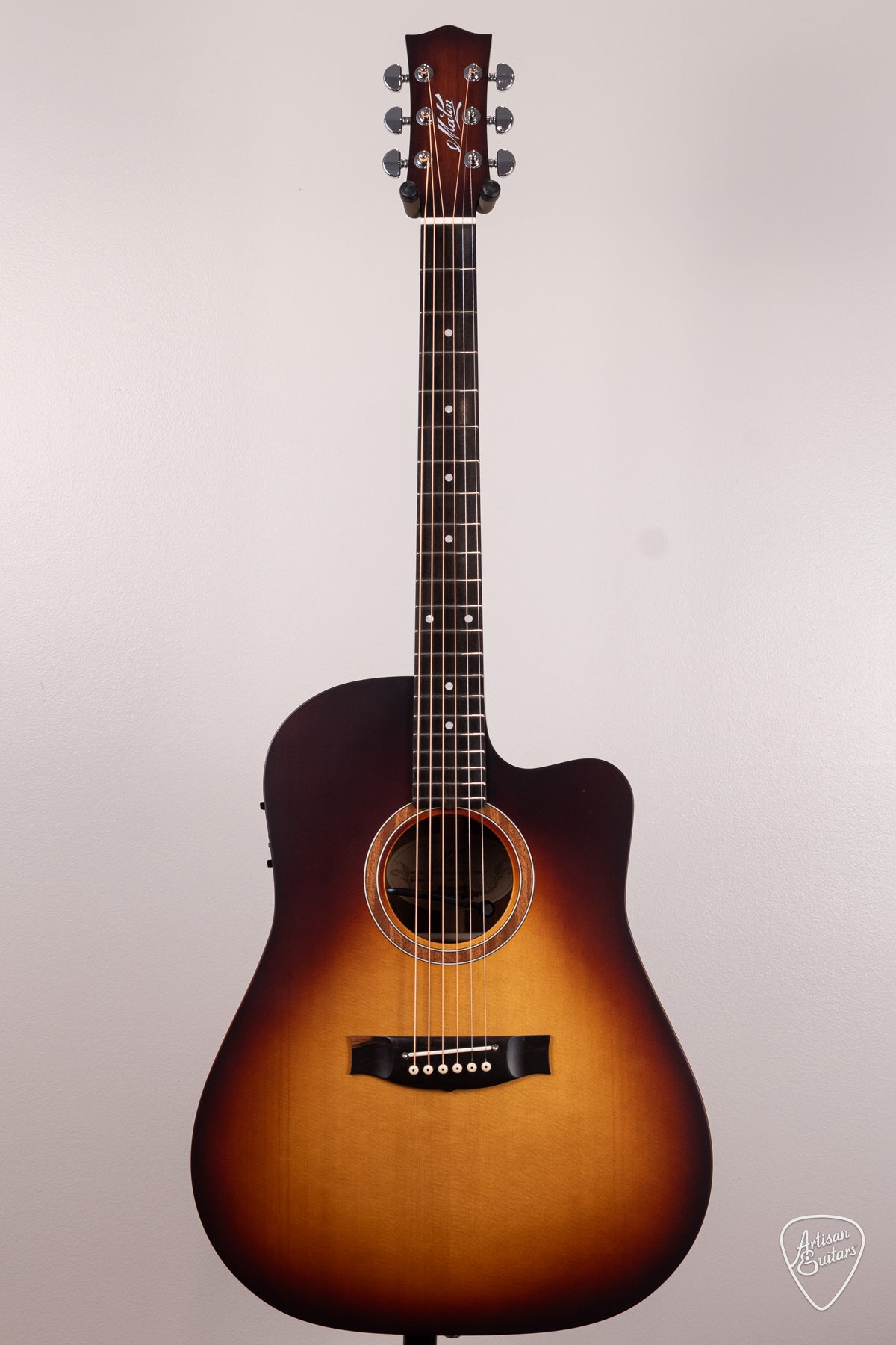 Maton Guitars Solid Road Series SRS-70C Dreadnought - 16639