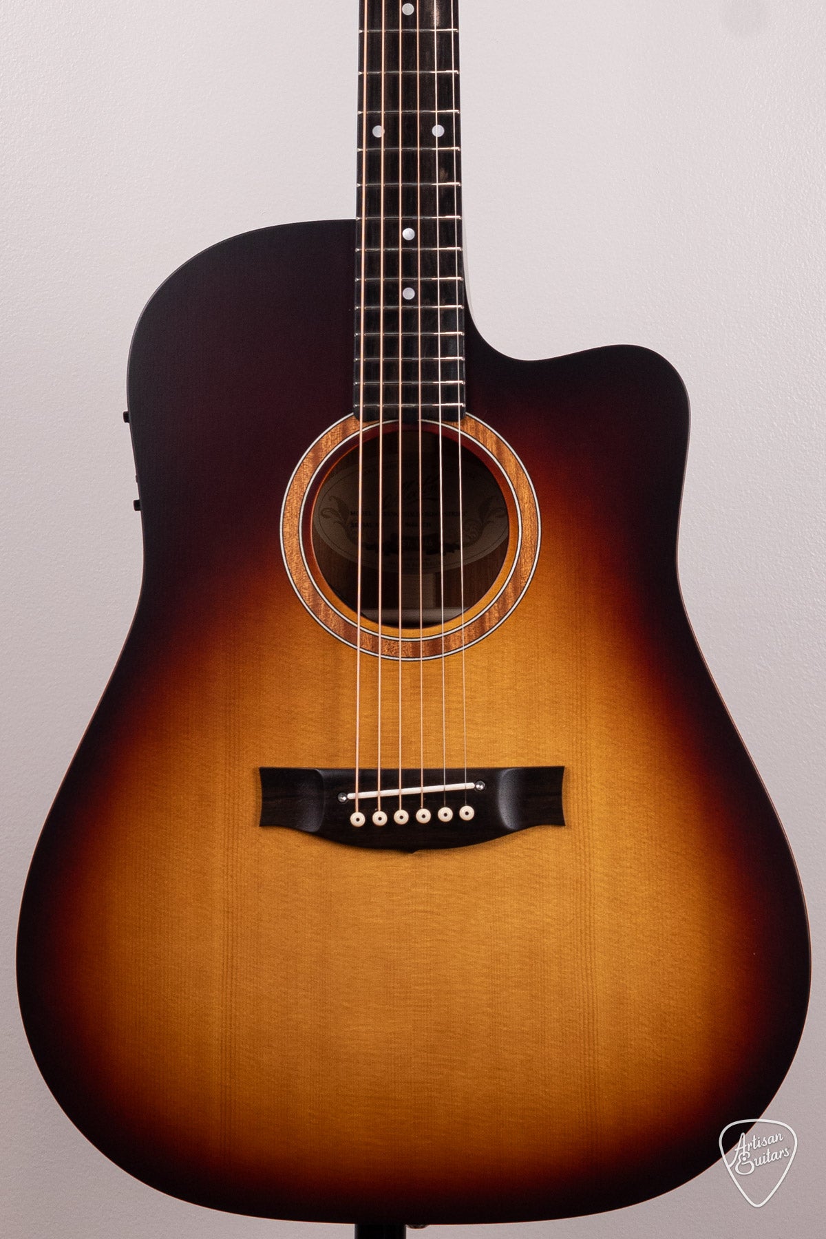 Maton Guitars Solid Road Series SRS-70C Dreadnought - 16640