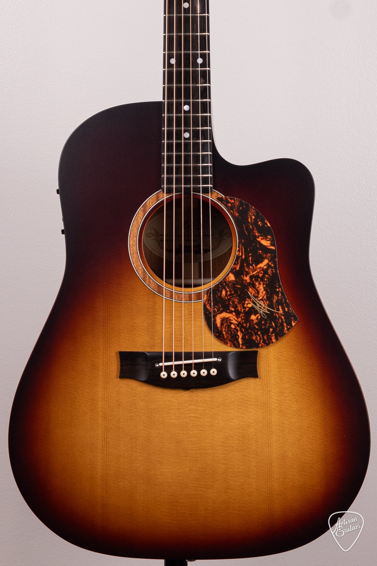 Maton Guitars Solid Road Series SRS-70C Dreadnought - 16640