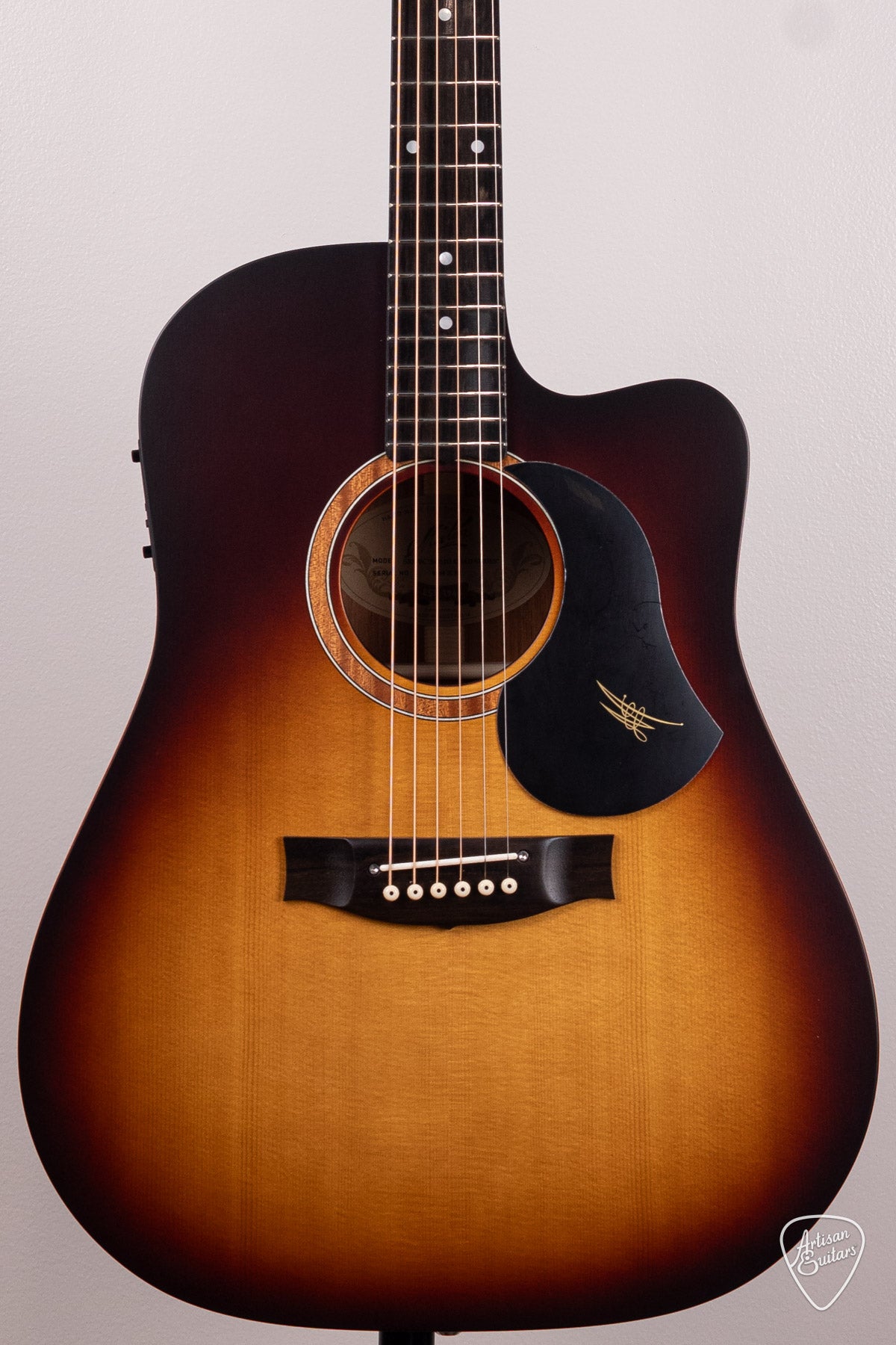 Maton Guitars Solid Road Series SRS-70C Dreadnought - 16640