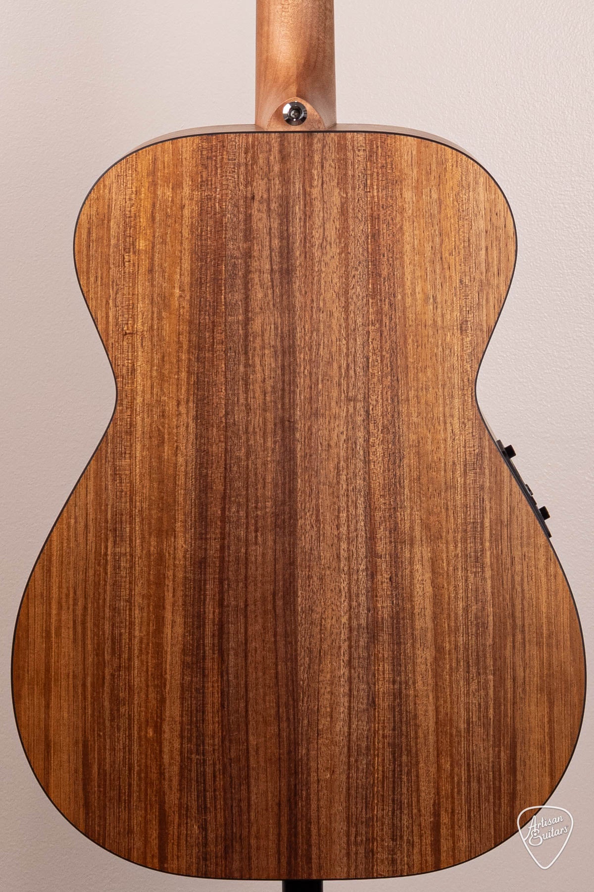 Maton Guitars Solid Road Series SRS-808 - 16621