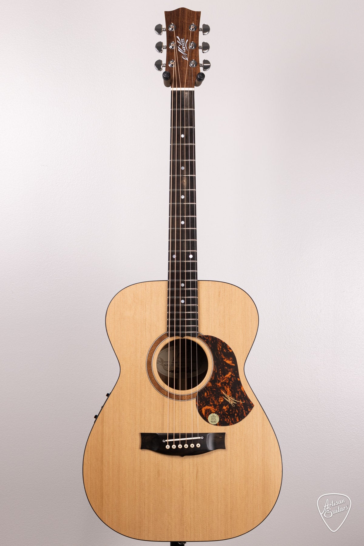 Maton Guitars Solid Road Series SRS-808 - 16565