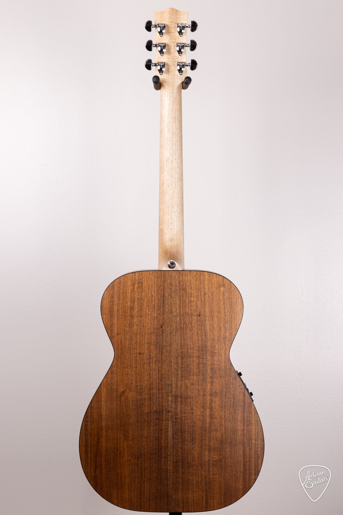 Maton Guitars Solid Road Series SRS-808 - 16565