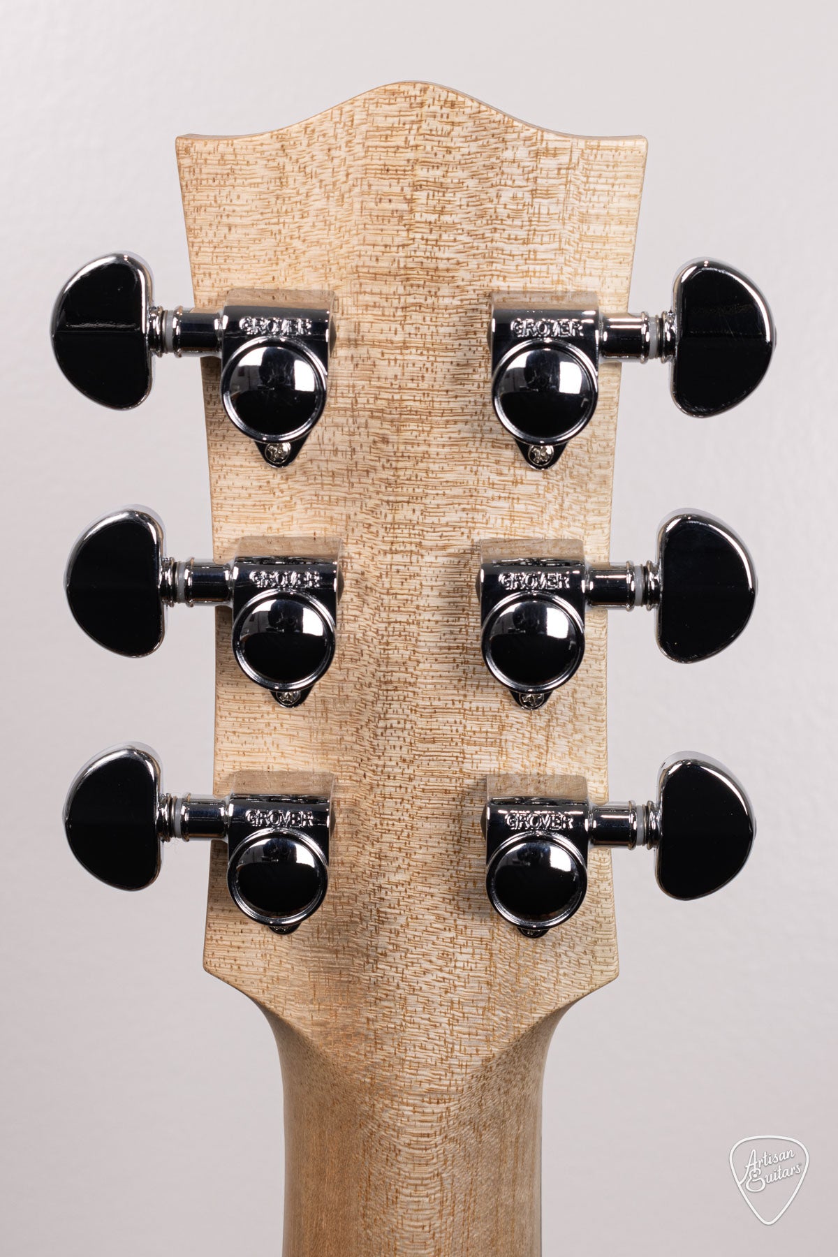 Maton Guitars Solid Road Series SRS-808 - 16565