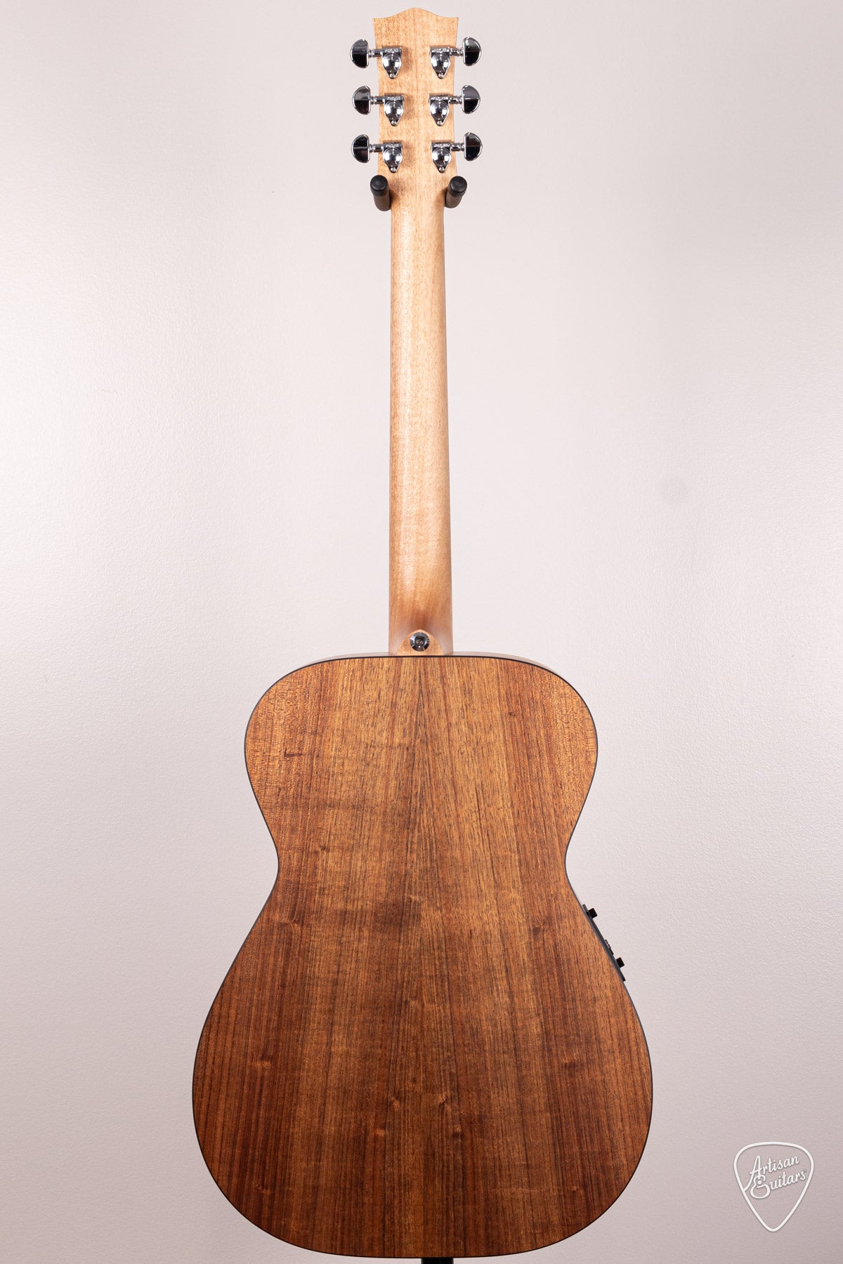 Maton Guitars Solid Road Series SRS-808 - 16641