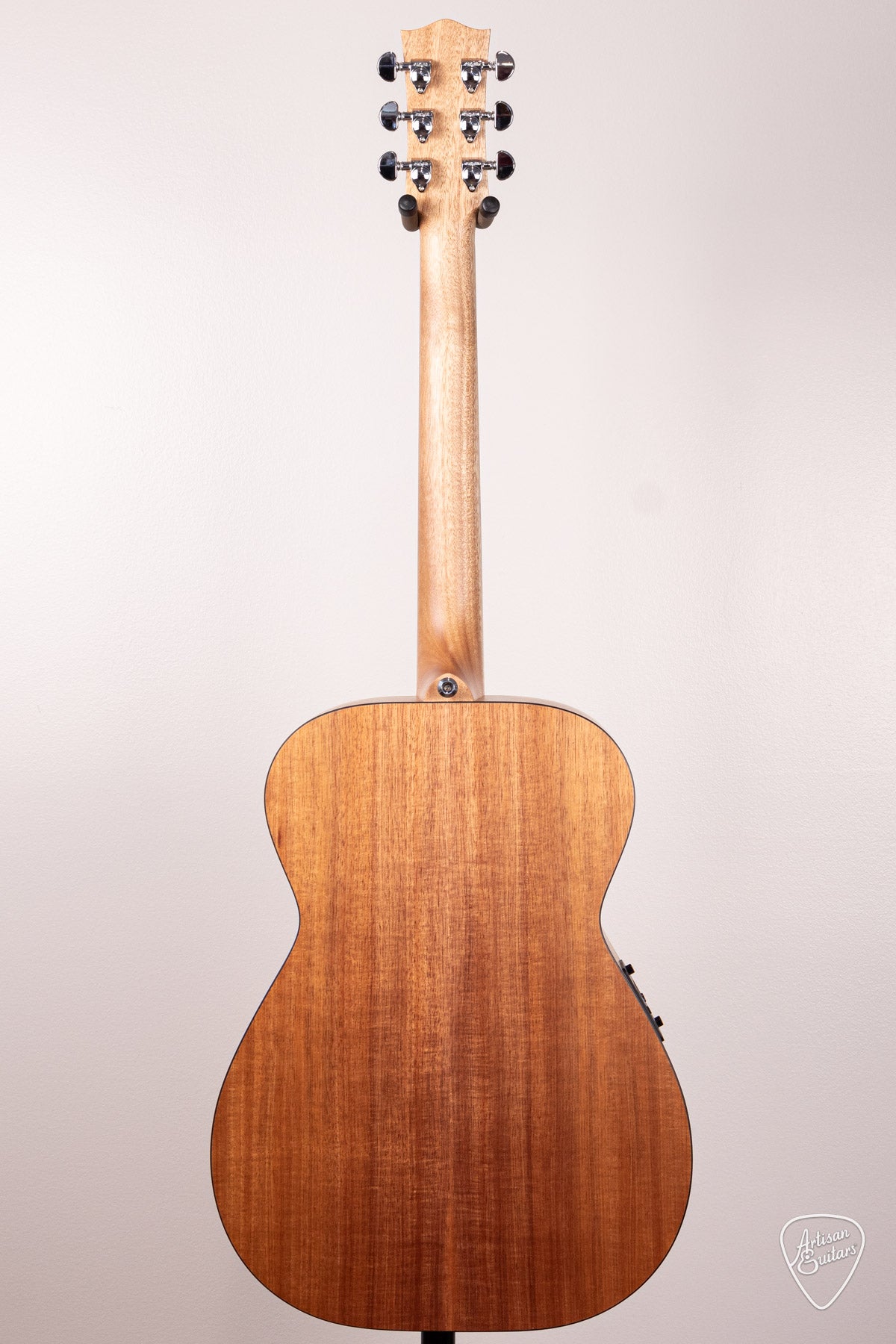 Maton Guitars Solid Road Series SRS-808 - 16717