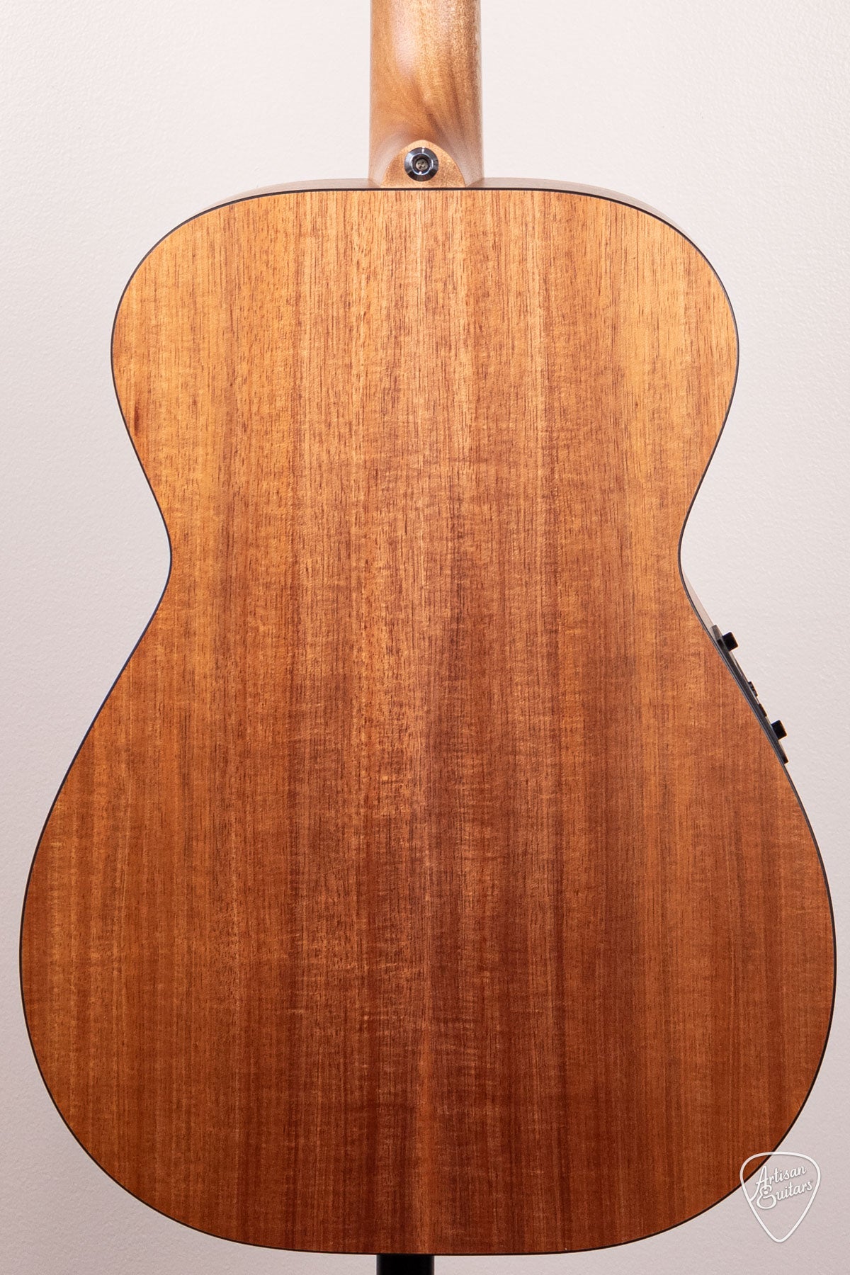 Maton Guitars Solid Road Series SRS-808 - 16717