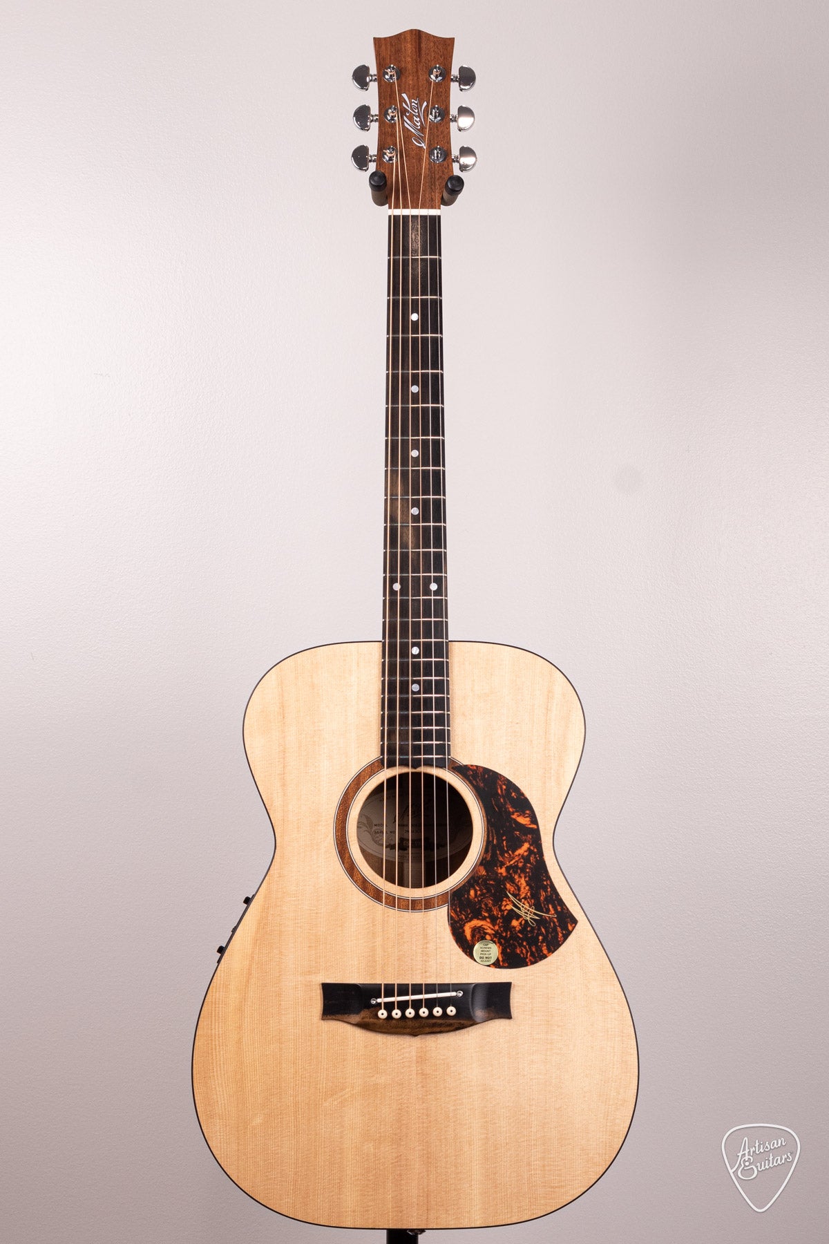 Maton Guitars Solid Road Series SRS-808 - 16716