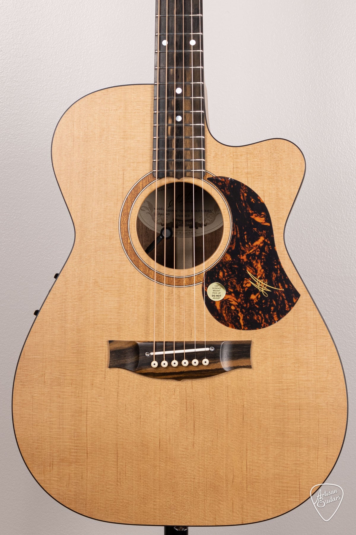 Maton Guitars Solid Road Series SRS-808C - 16535