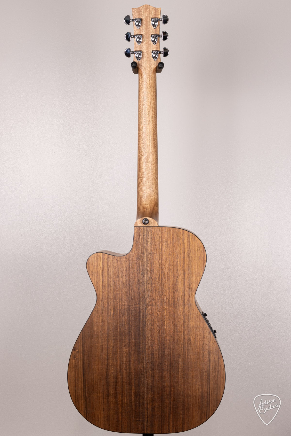 Maton Guitars Solid Road Series SRS-808C - 16535