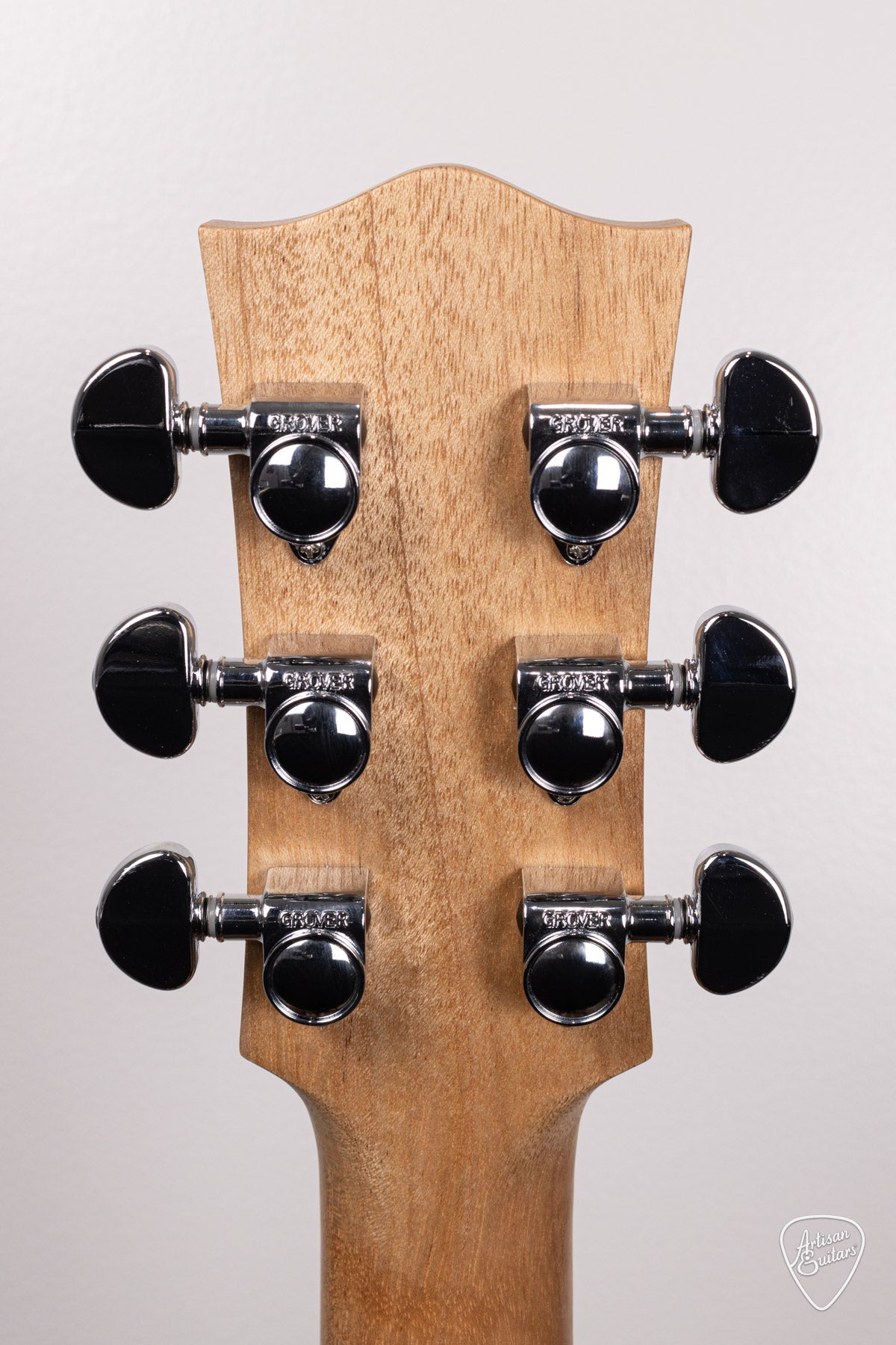 Maton Guitars Solid Road Series SRS-808C - 16566