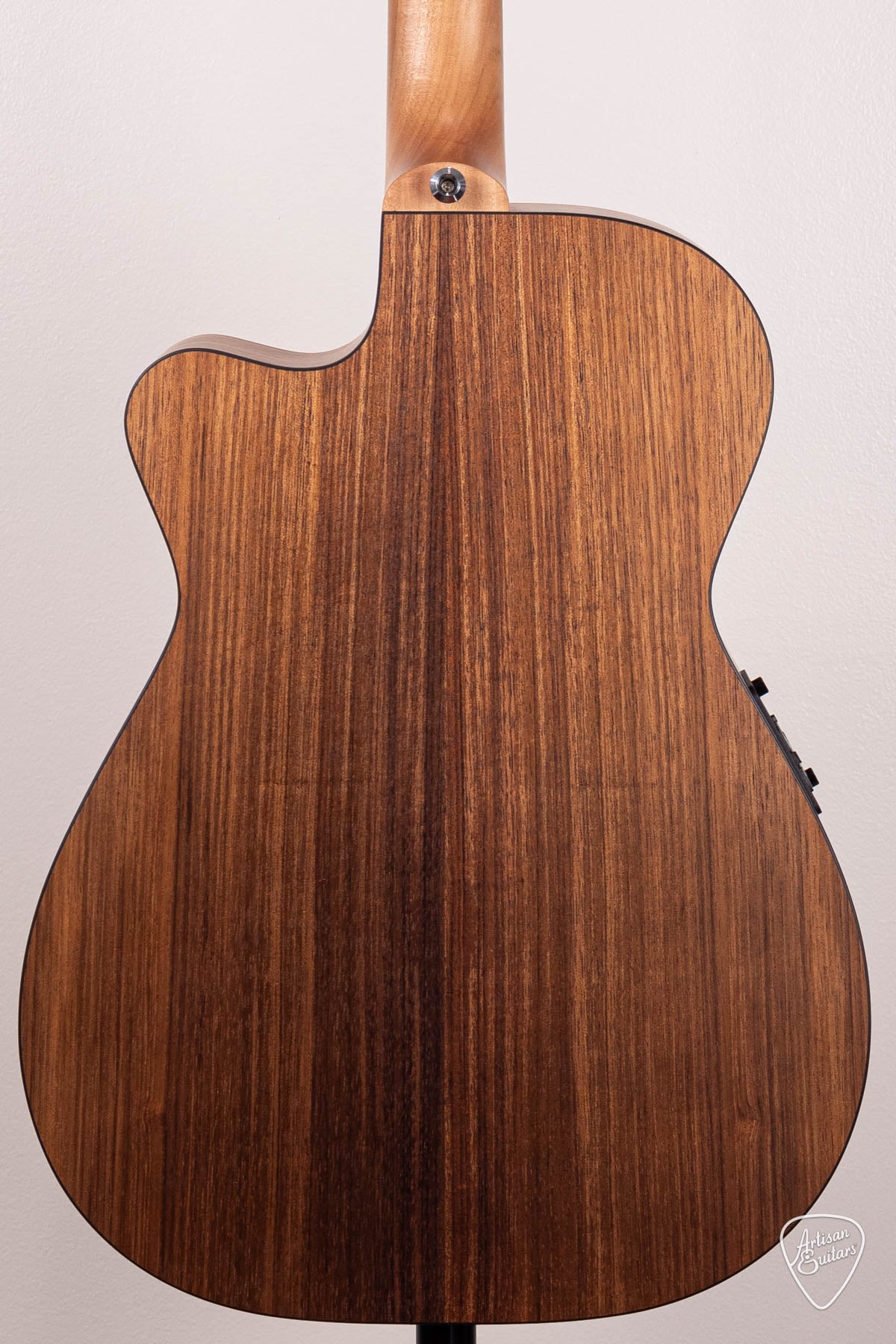 Maton Guitars Solid Road Series SRS-808C - 16643