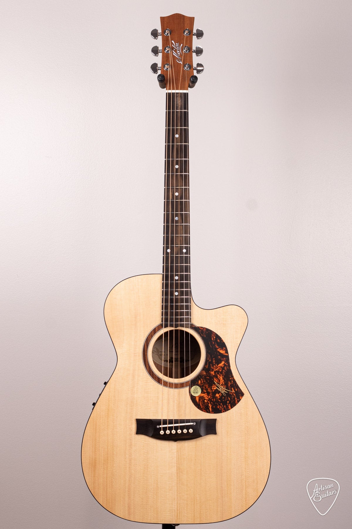 Maton Guitars Solid Road Series SRS-808C - 16719