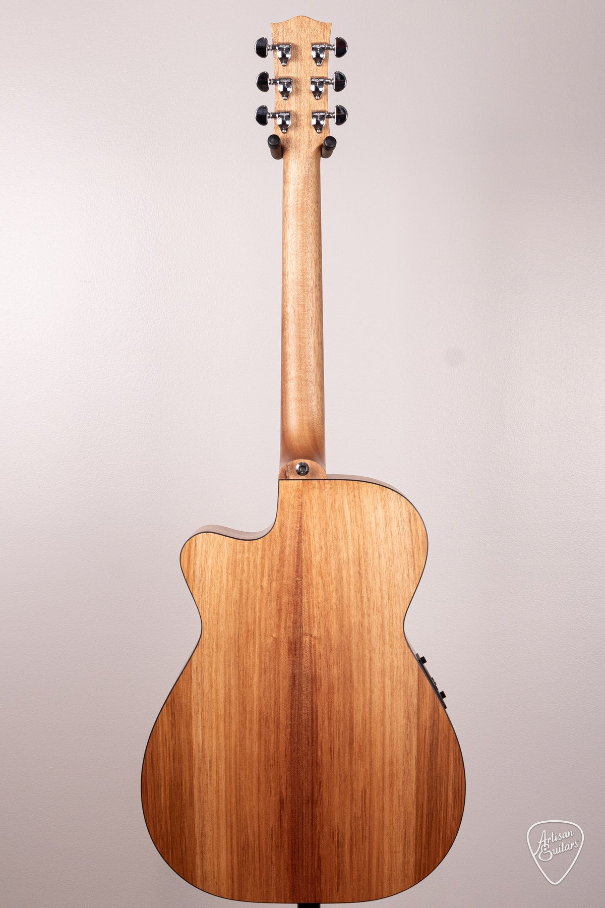 Maton Guitars Solid Road Series SRS-808C - 16720