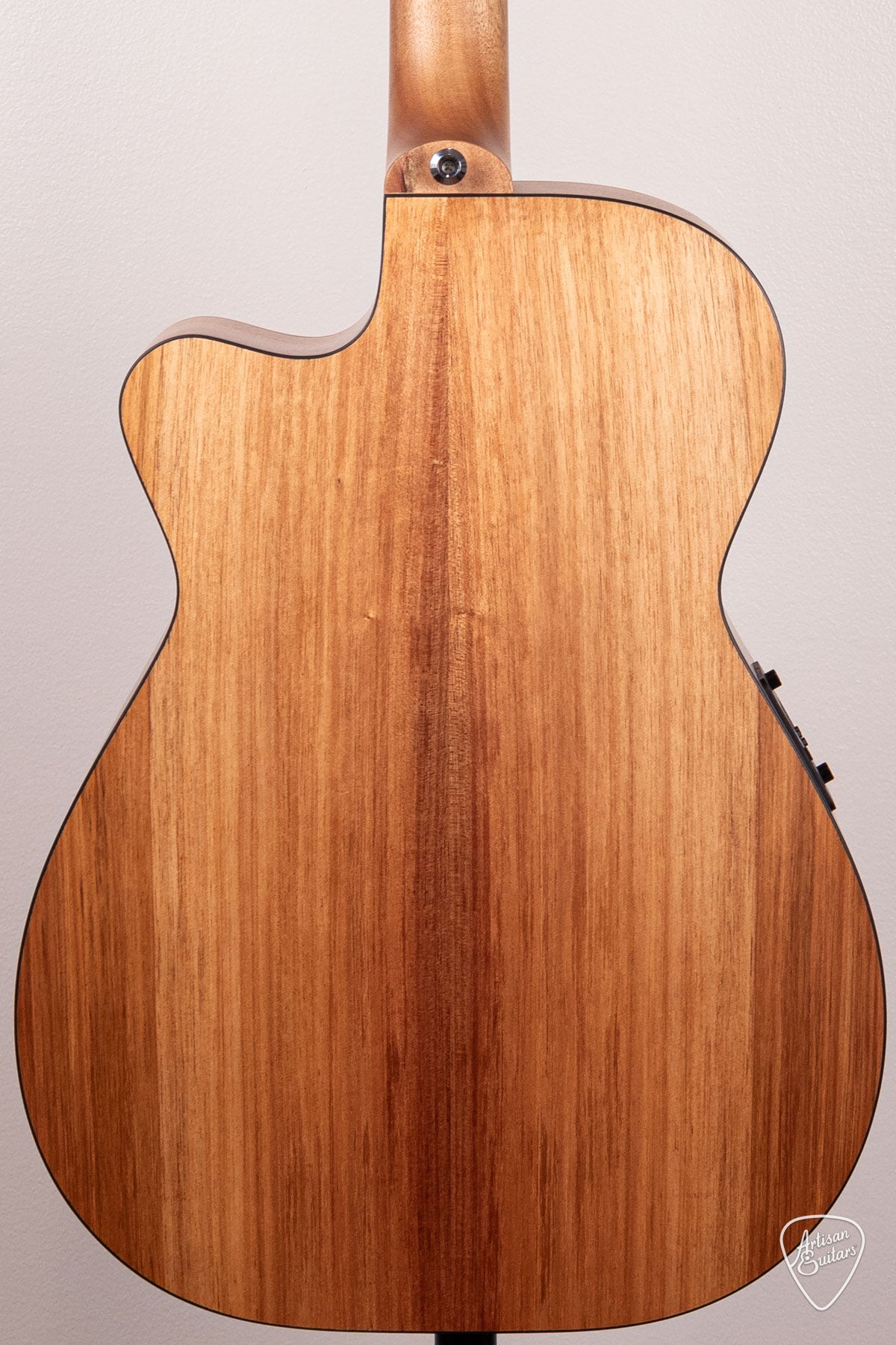 Maton Guitars Solid Road Series SRS-808C - 16720