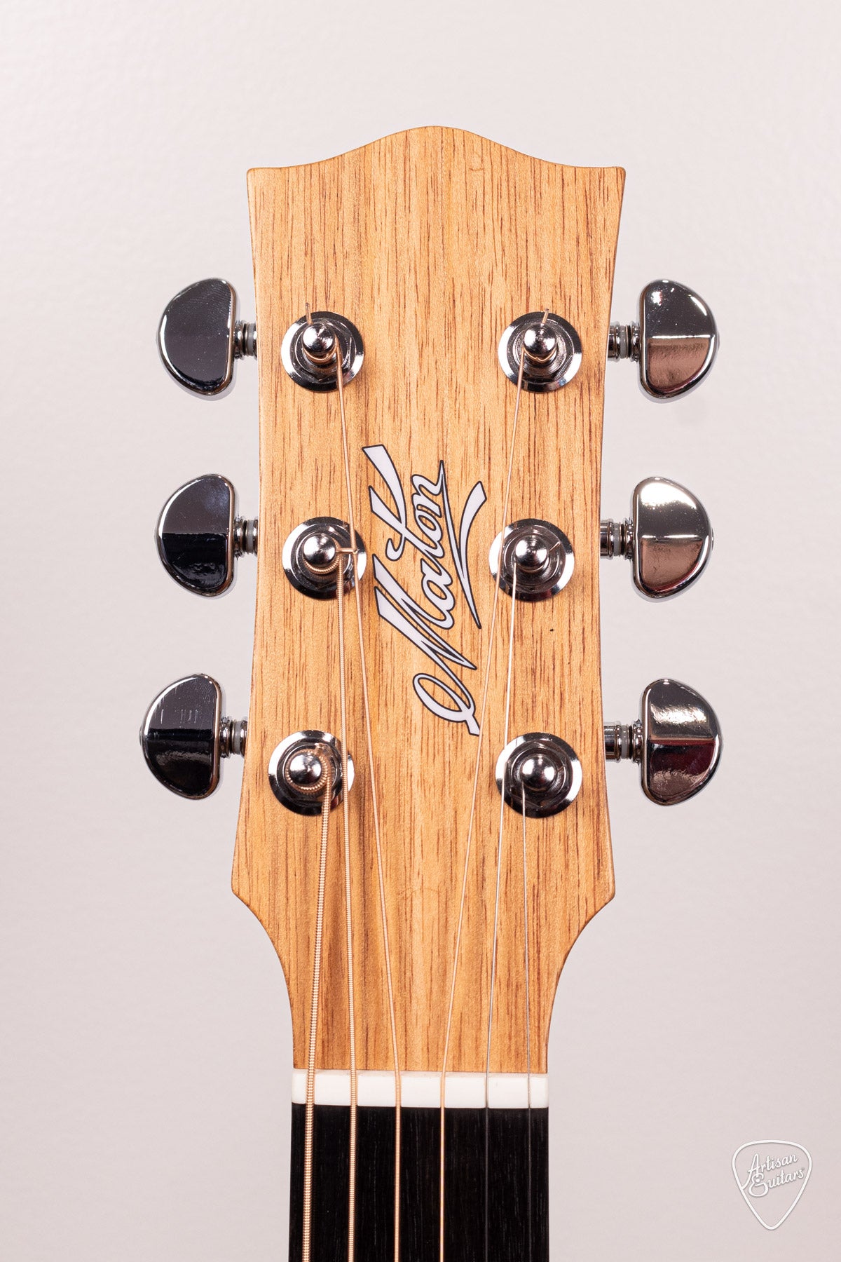 Maton Guitars Solid Road Series SRS-808C - 16720
