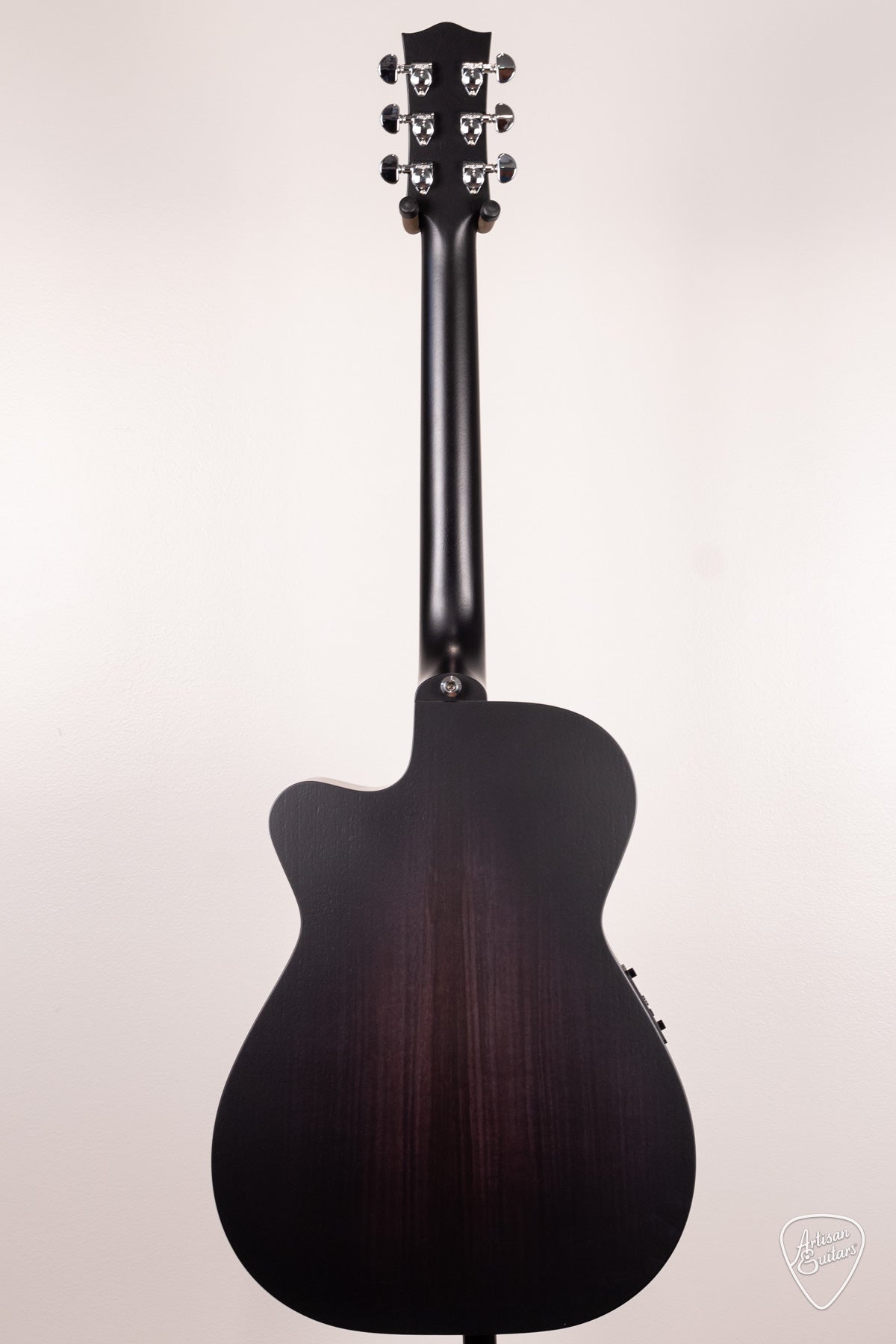 Maton Guitars Solid Road Series SRS-808C - 16749