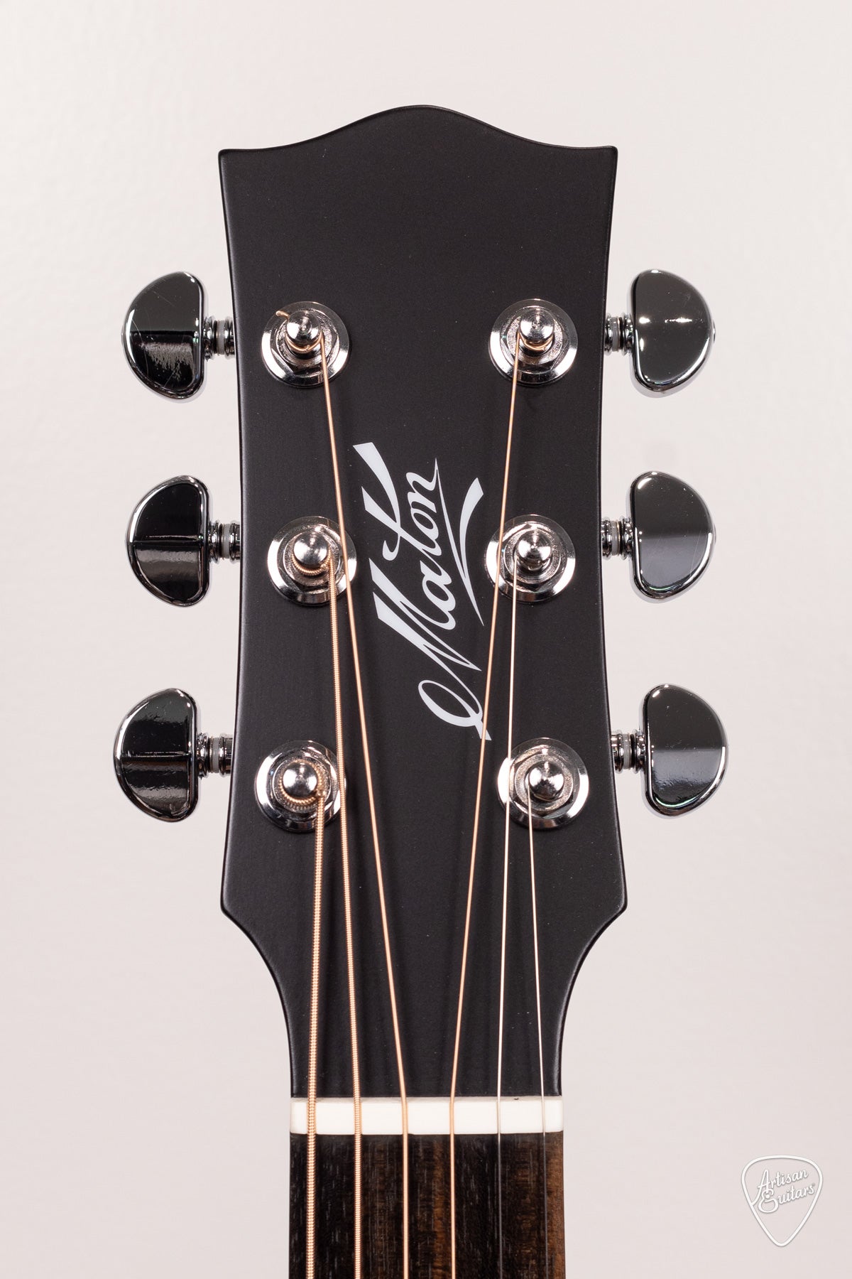 Maton Guitars Solid Road Series SRS-808C - 16749