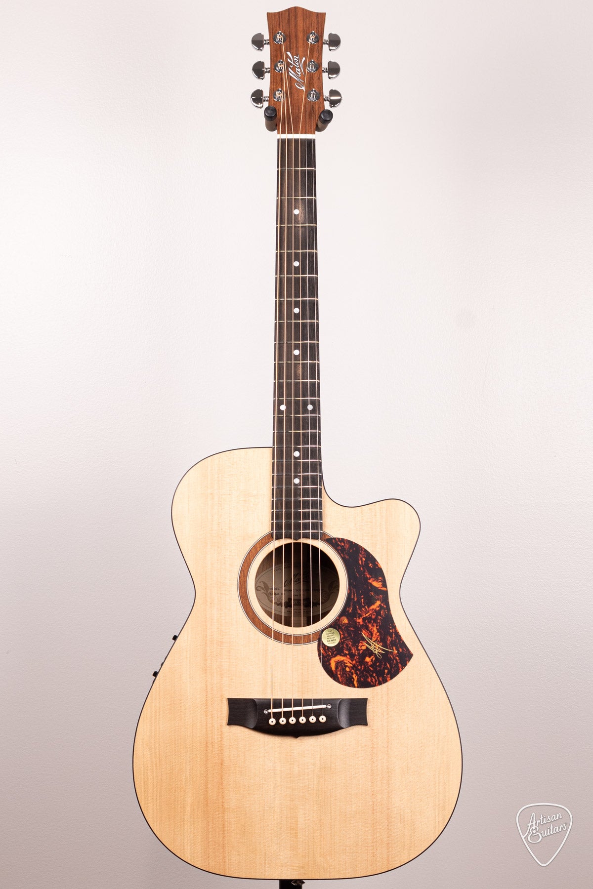 Maton Guitars Solid Road Series SRS-808C - 16792