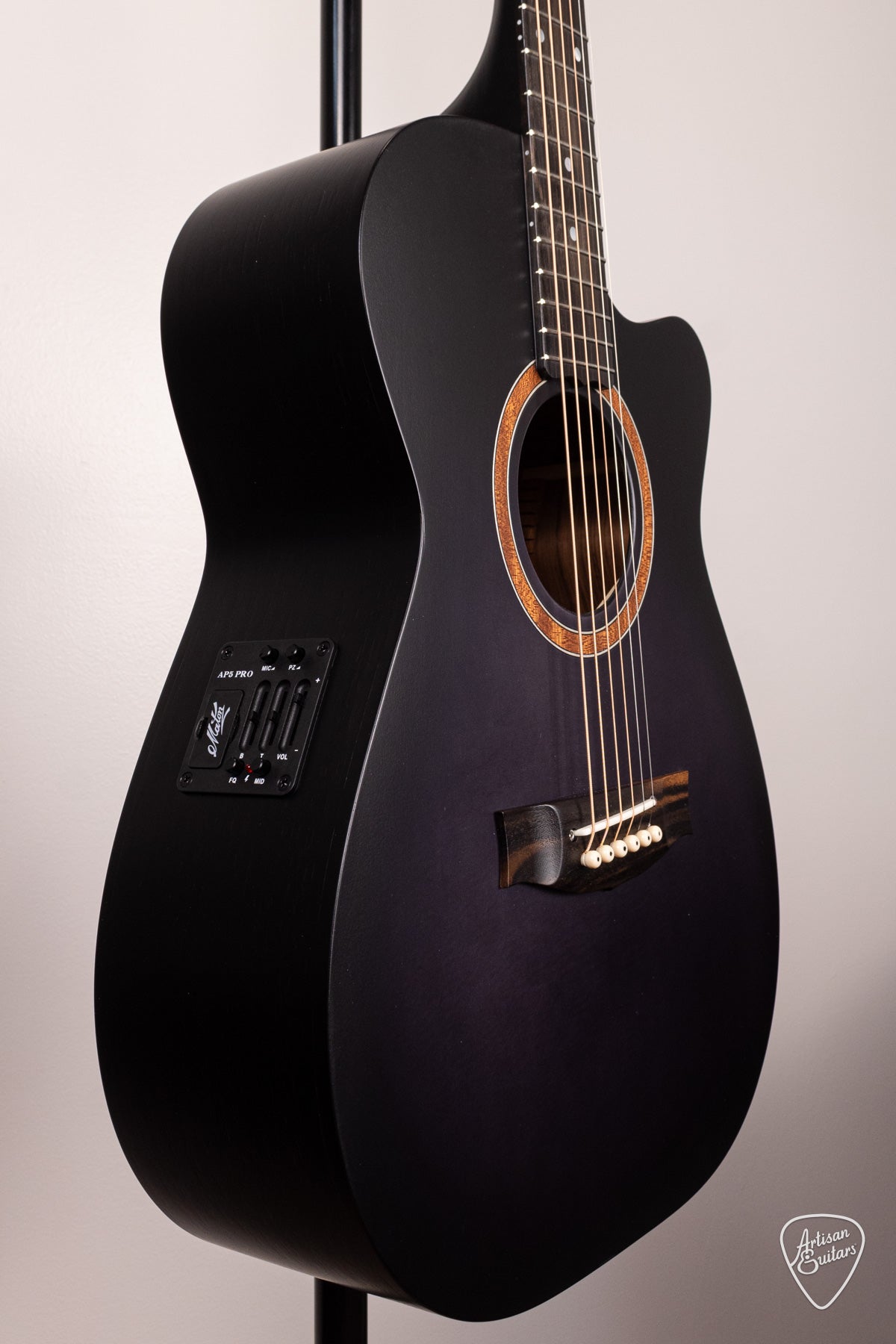 Maton Guitars Ghost Black SRS-808C - 16731