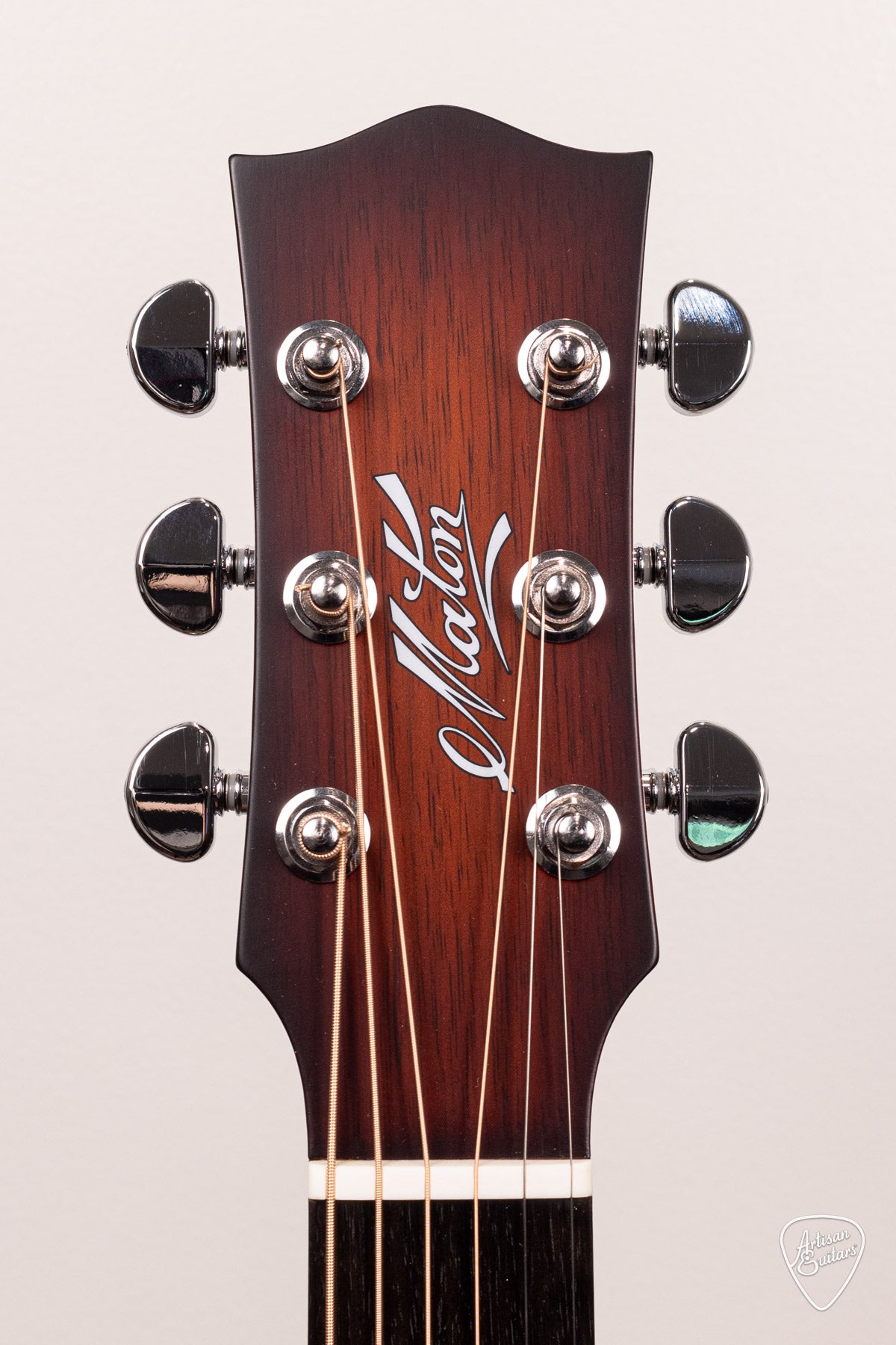 Maton Guitars Solid Road Series SRS-808C - 16742