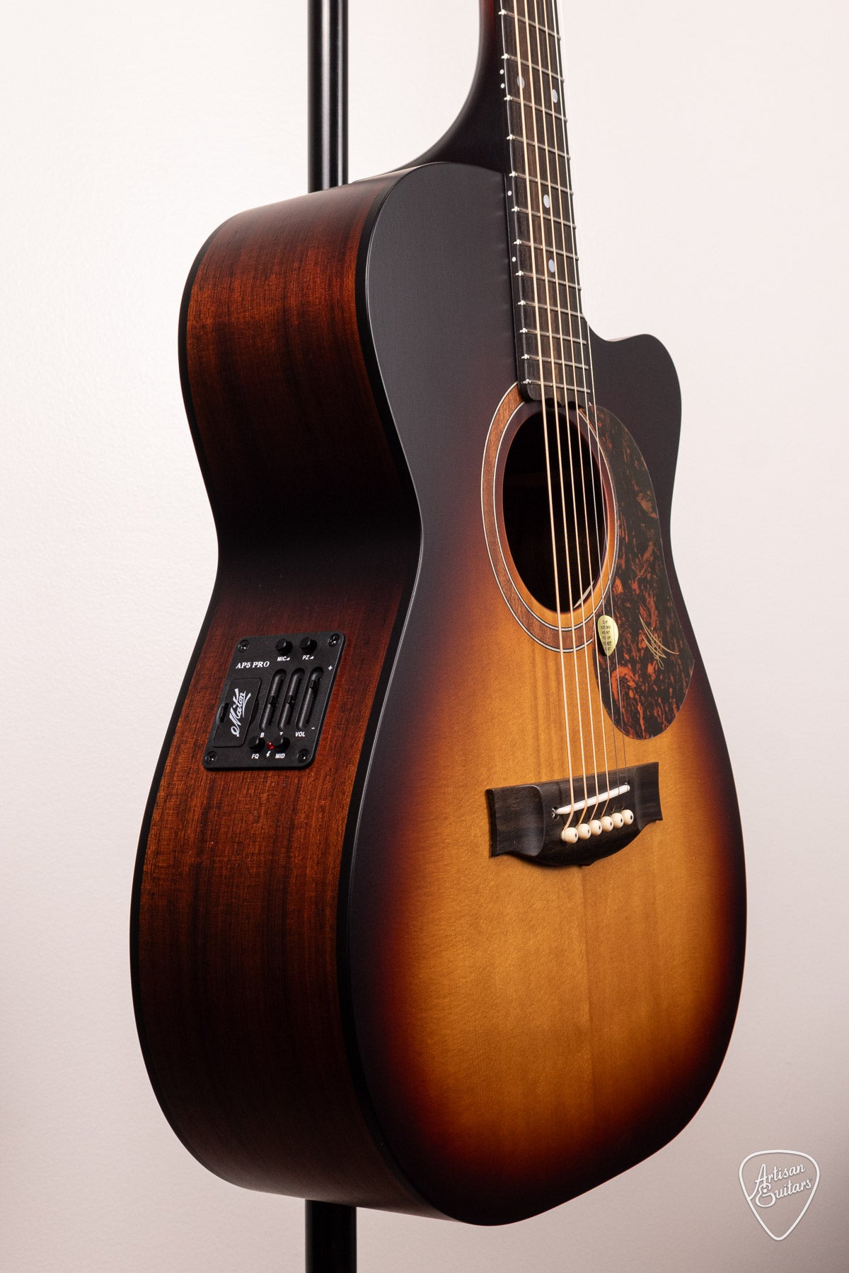 Maton Guitars Solid Road Series SRS-808C - 16742