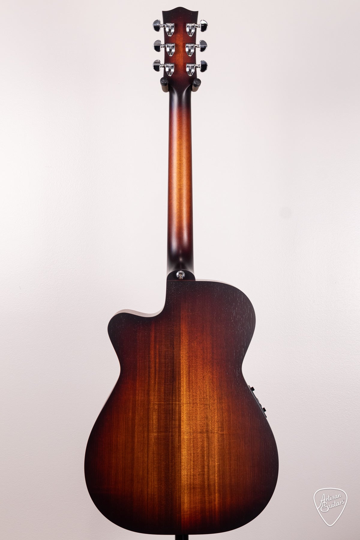 Maton Guitars Solid Road Series SRS-808C - 16642