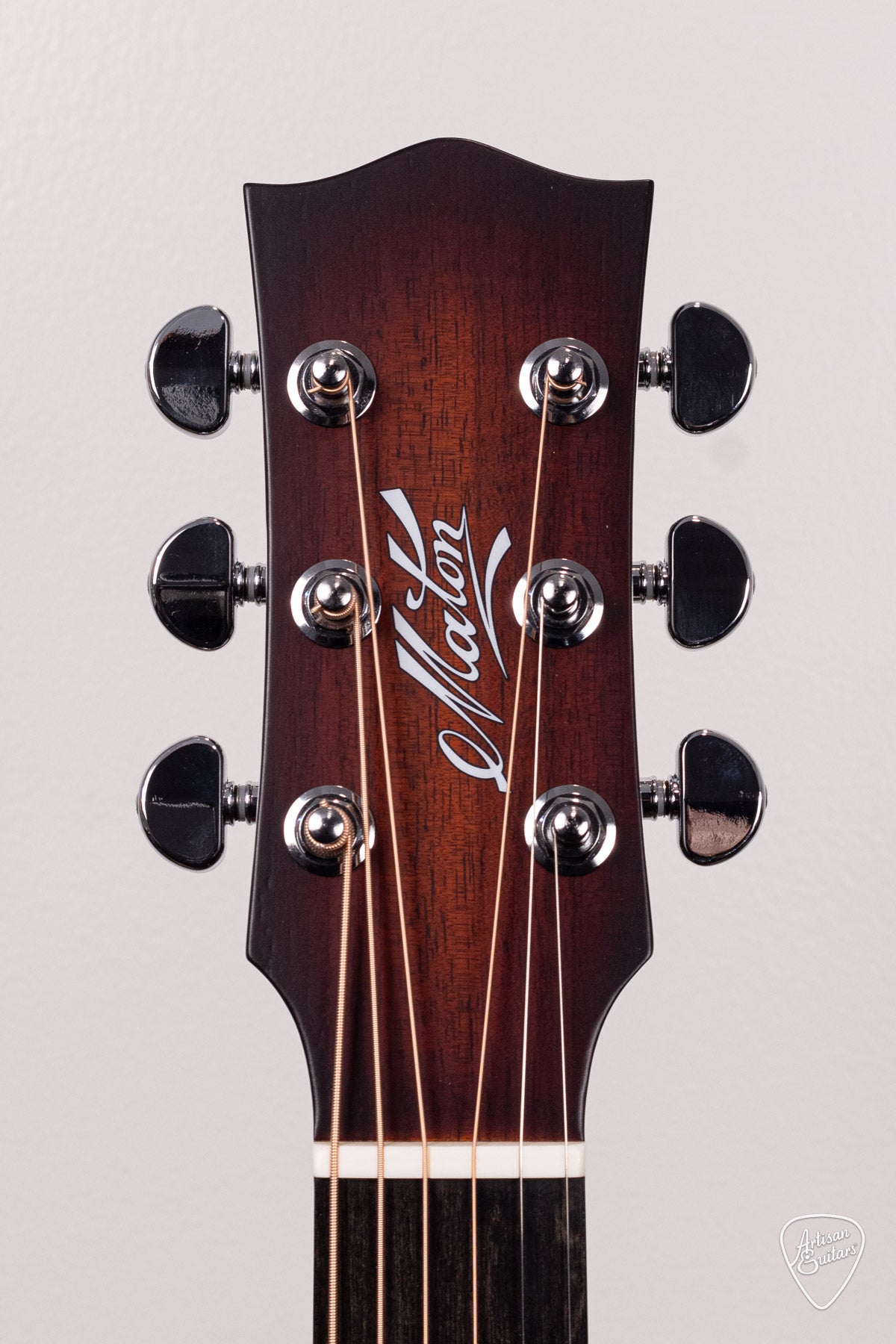 Maton Guitars Solid Road Series SRS-808C - 16642