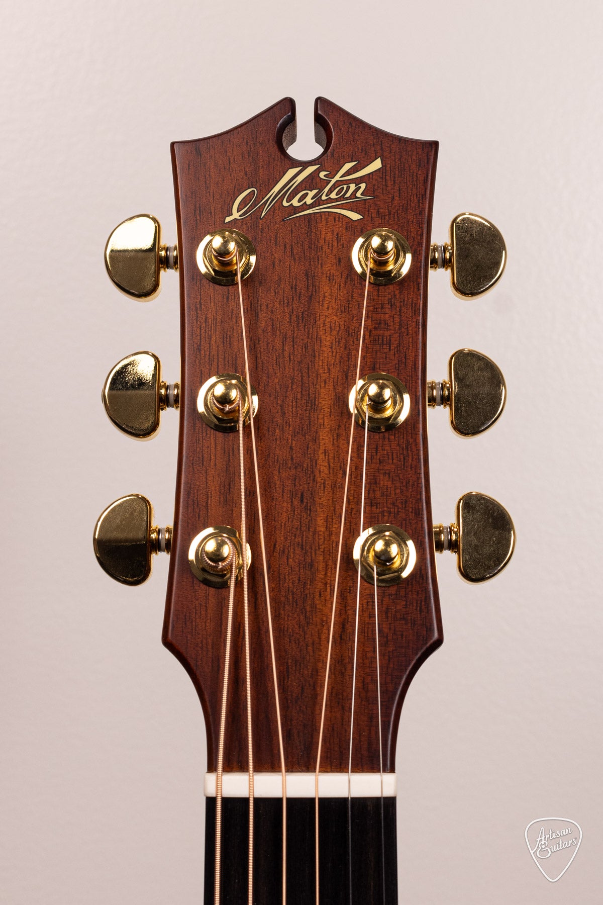 Maton Guitars EBG-808C Nashville Cutaway - 16612