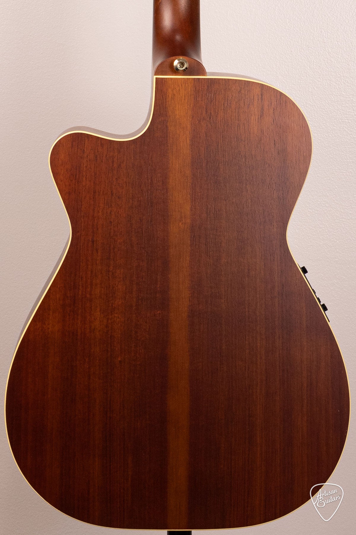 Maton Guitars EBG-808C Nashville Cutaway - 16612