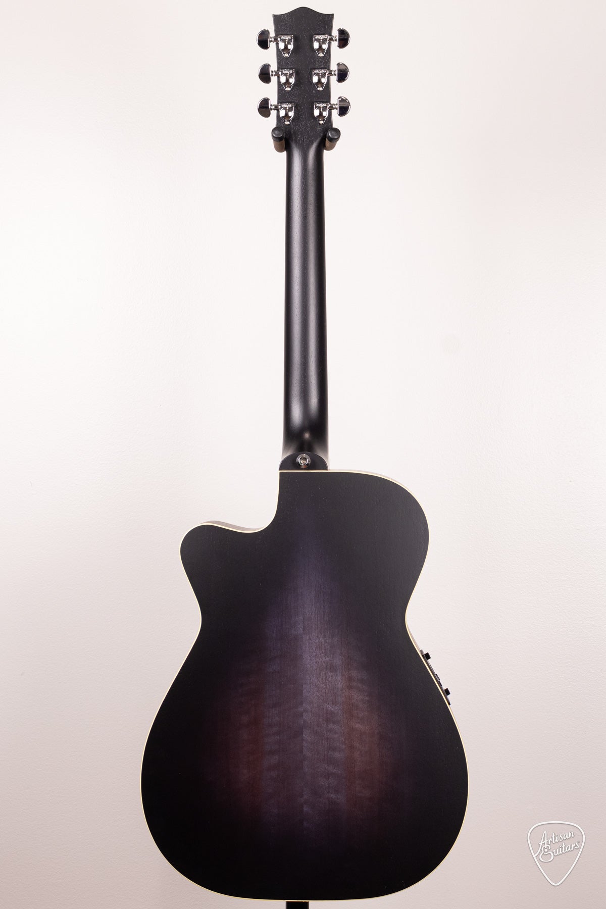 Maton Guitars EBG-808C Performer - 16790