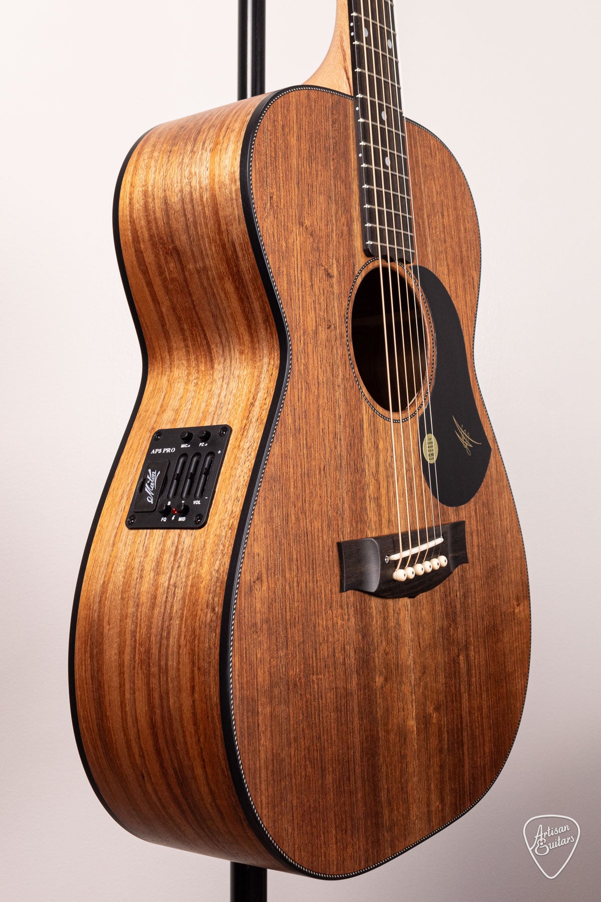 Maton Guitars All-Blackwood EBW-808 - 16656