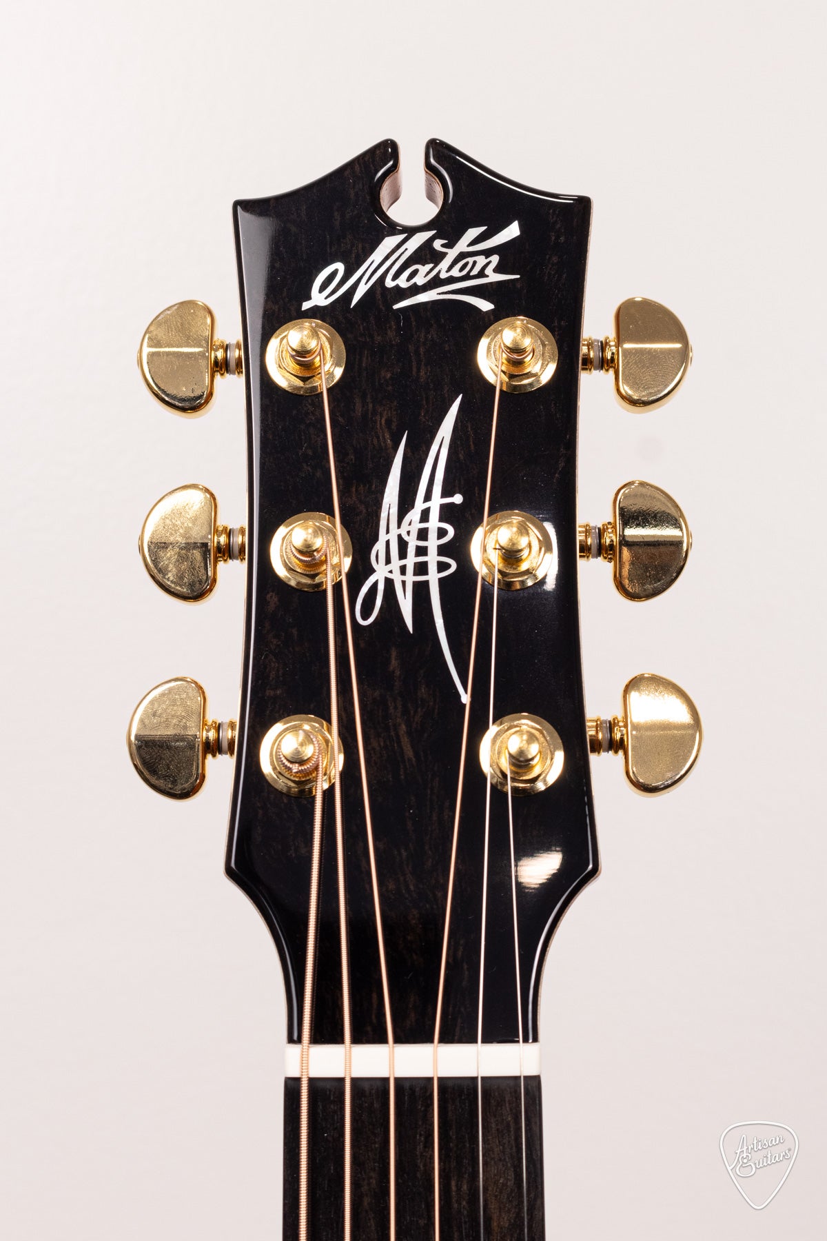 Maton Guitars EM100C Messiah Dreadnought Cutaway - 16660