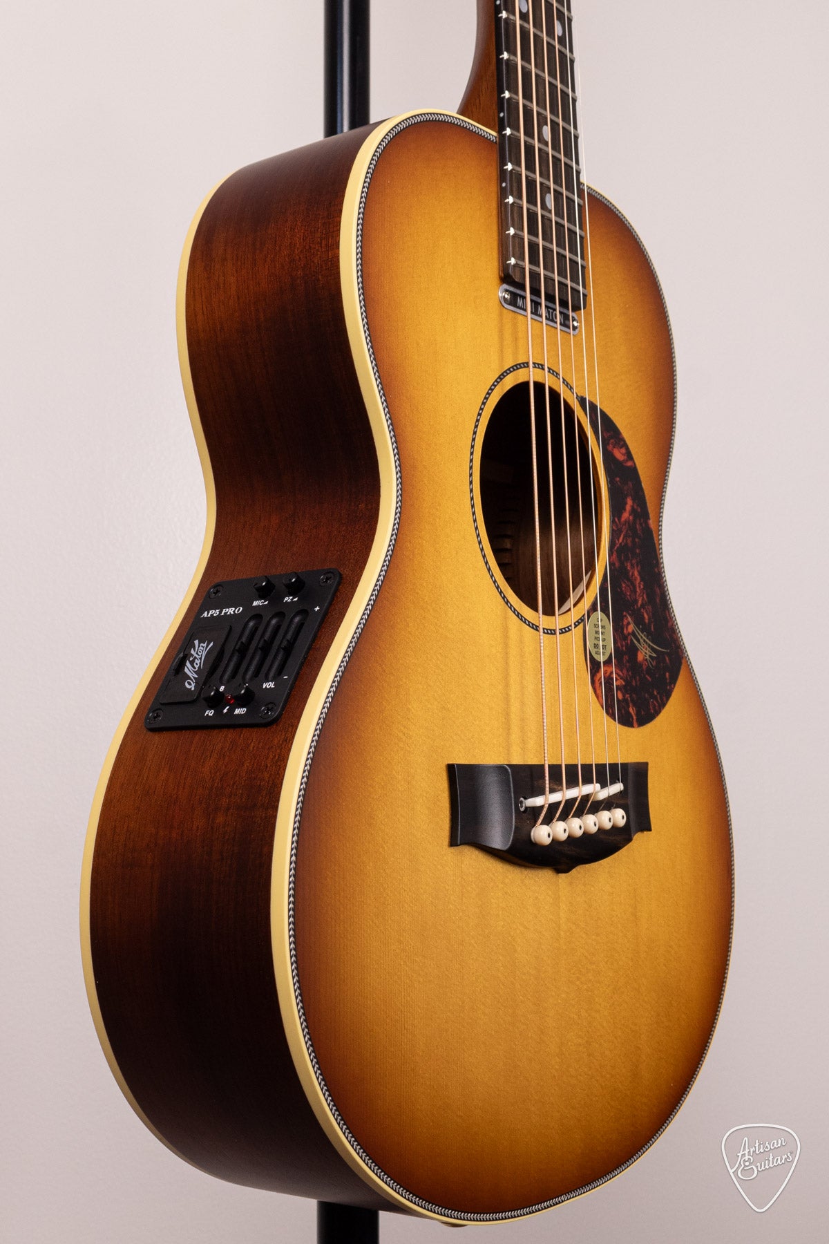Maton Guitars EMD6 Diesel Mini - 16685