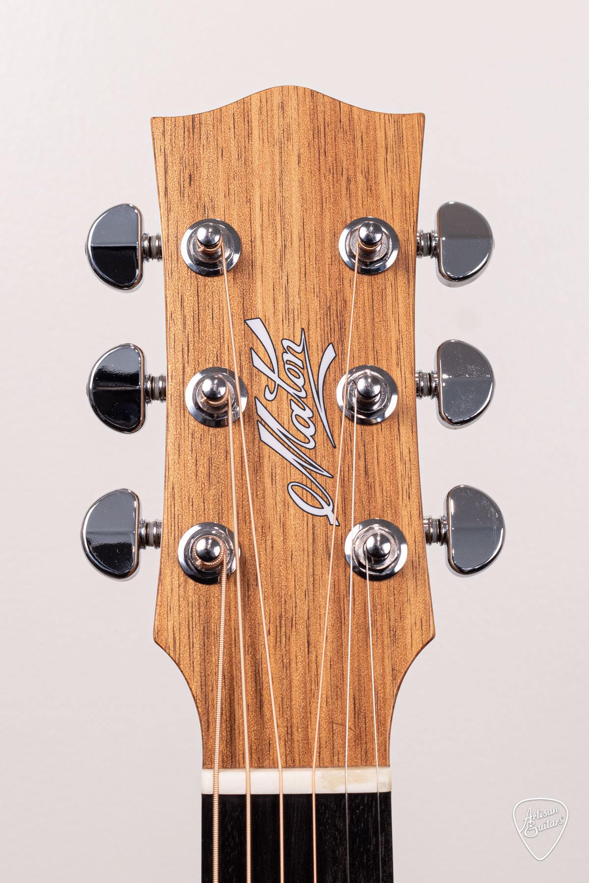 Maton Guitars Solid Road Series SRS-808C - 16659