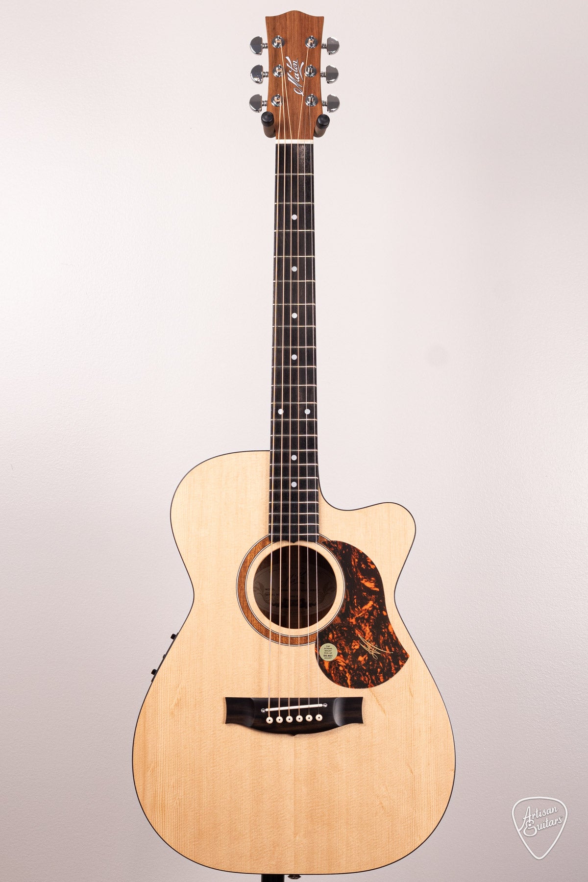 Maton Guitars Solid Road Series SRS-808C - 16659