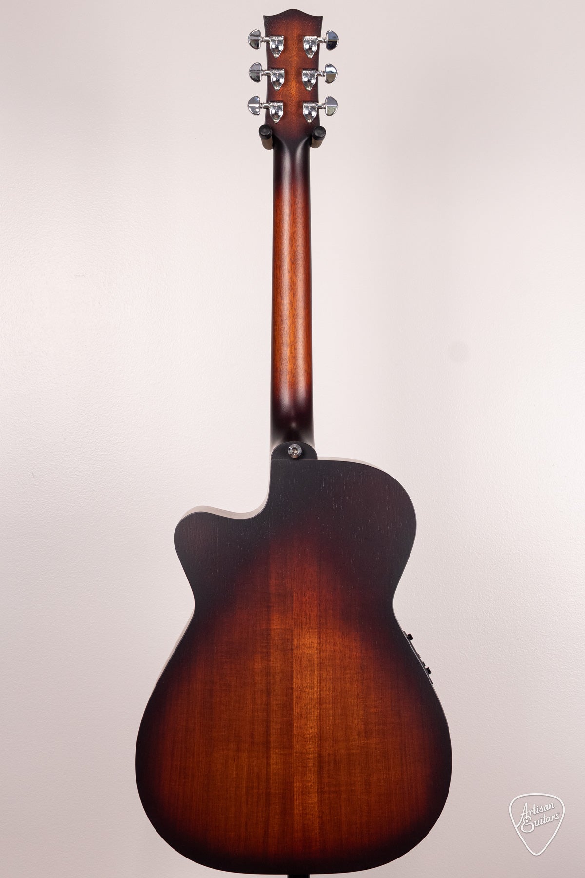 Maton Guitars Solid Road Series SRS-808C - 16658