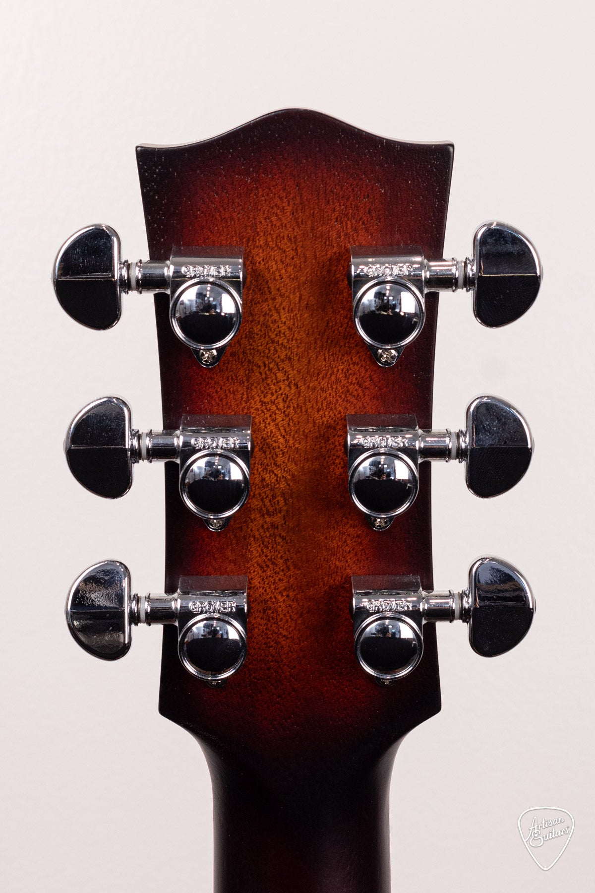 Maton Guitars Solid Road Series SRS-808C - 16658
