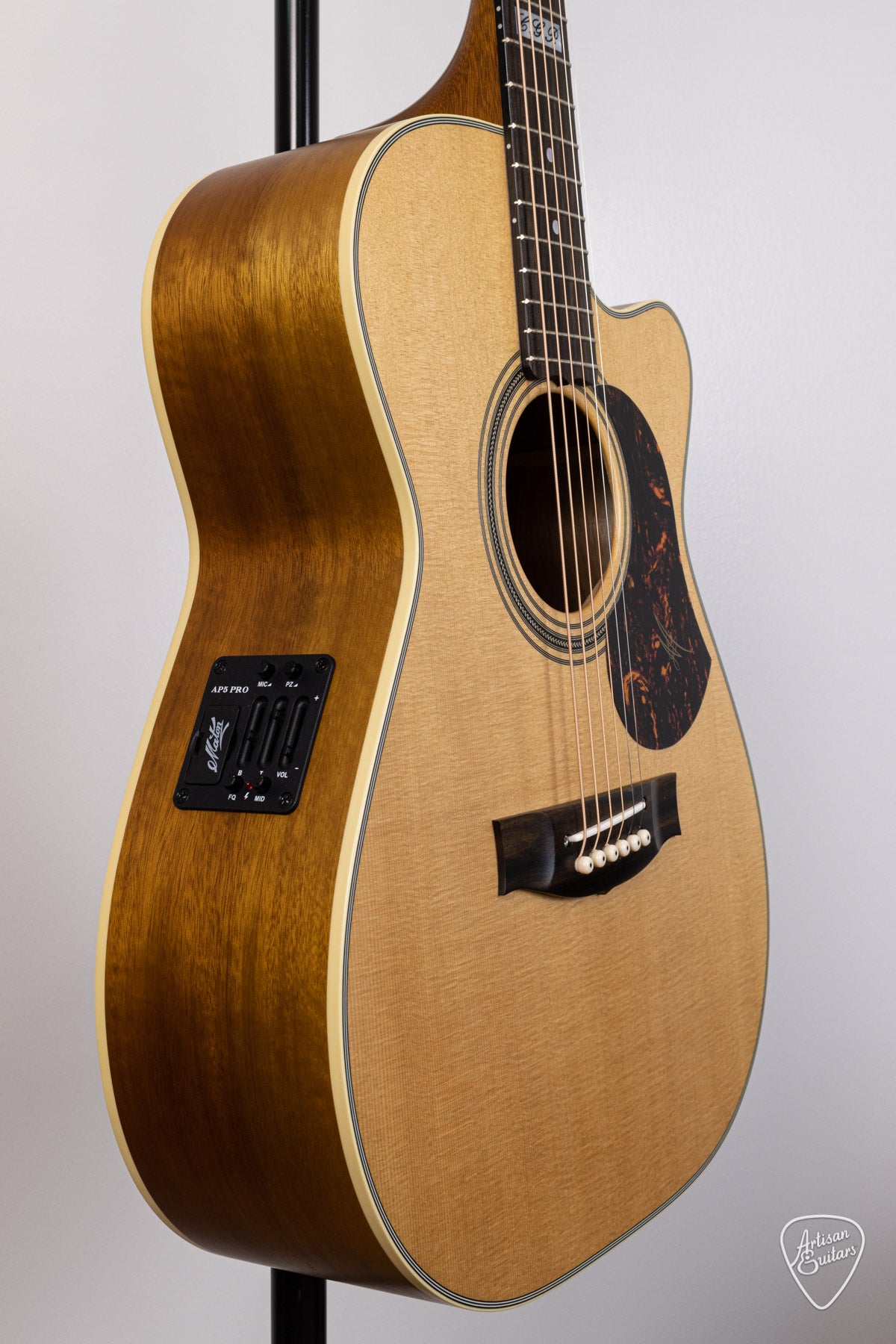 Maton Guitars PRE-OWNED Tommy Emmanuel Cutaway - 16533