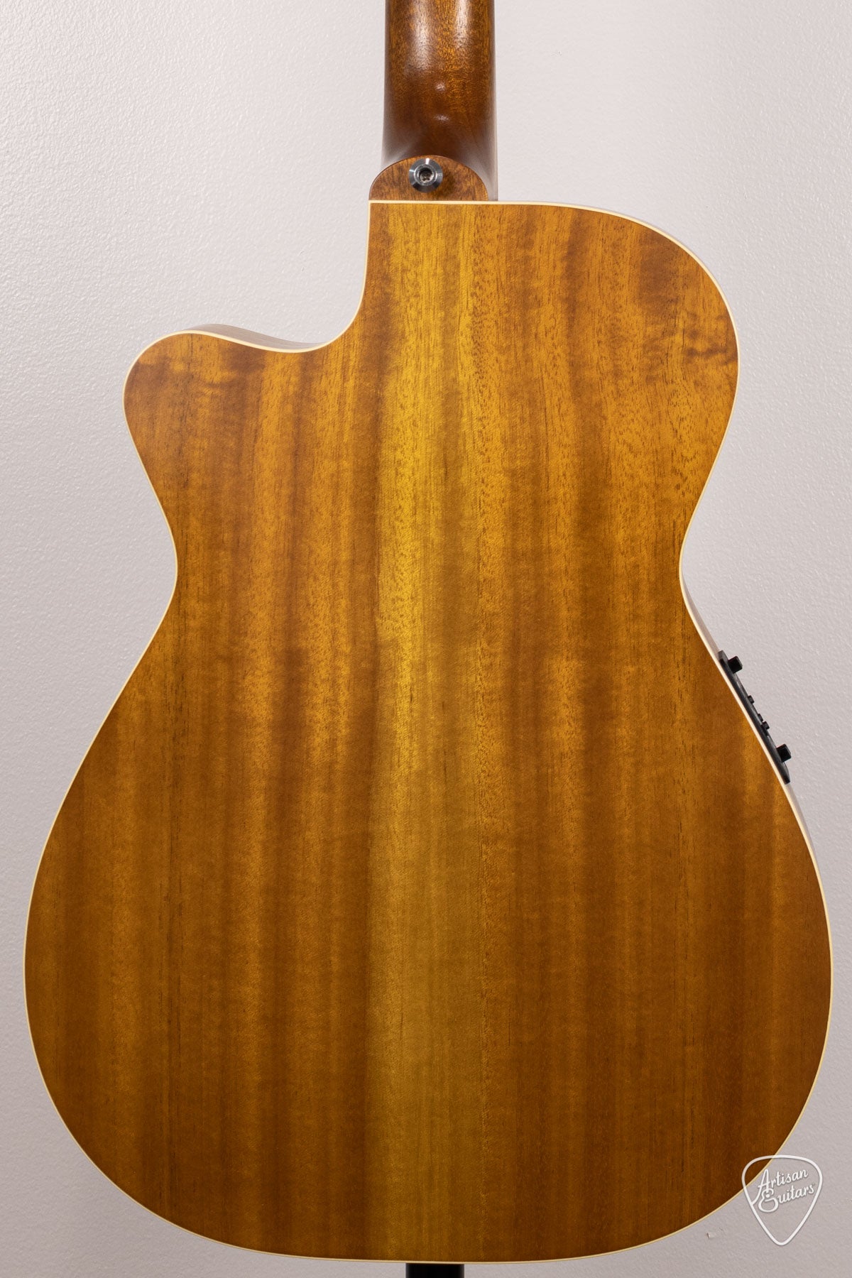 Maton Guitars PRE-OWNED Tommy Emmanuel Cutaway - 16533