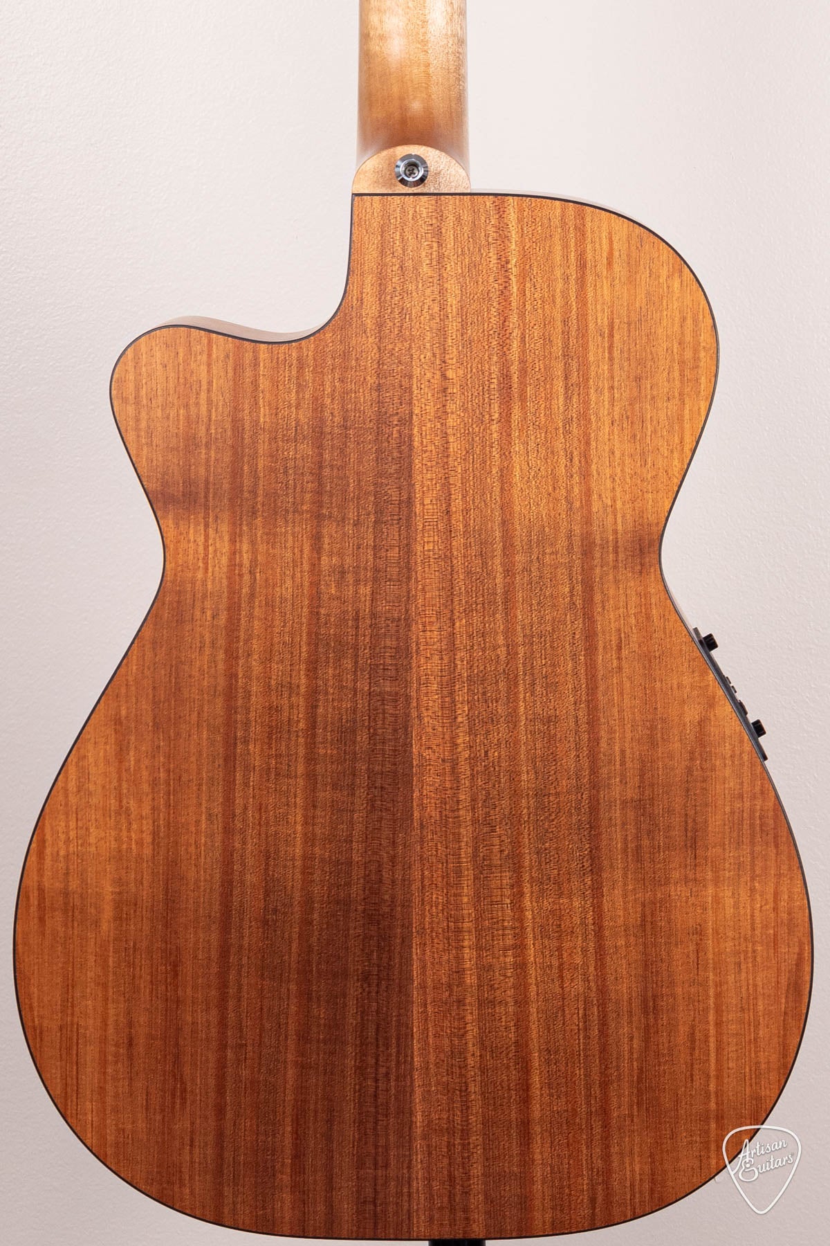Pre-Owned Maton Guitars All-Blackwood EBW-808C - 16662