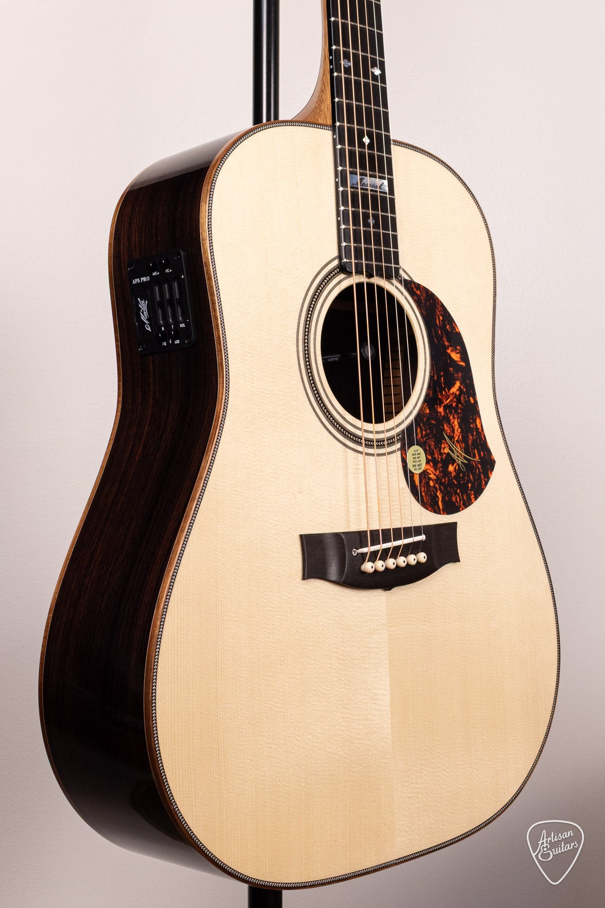 Maton Guitars EM100 Messiah Dreadnought - 16990