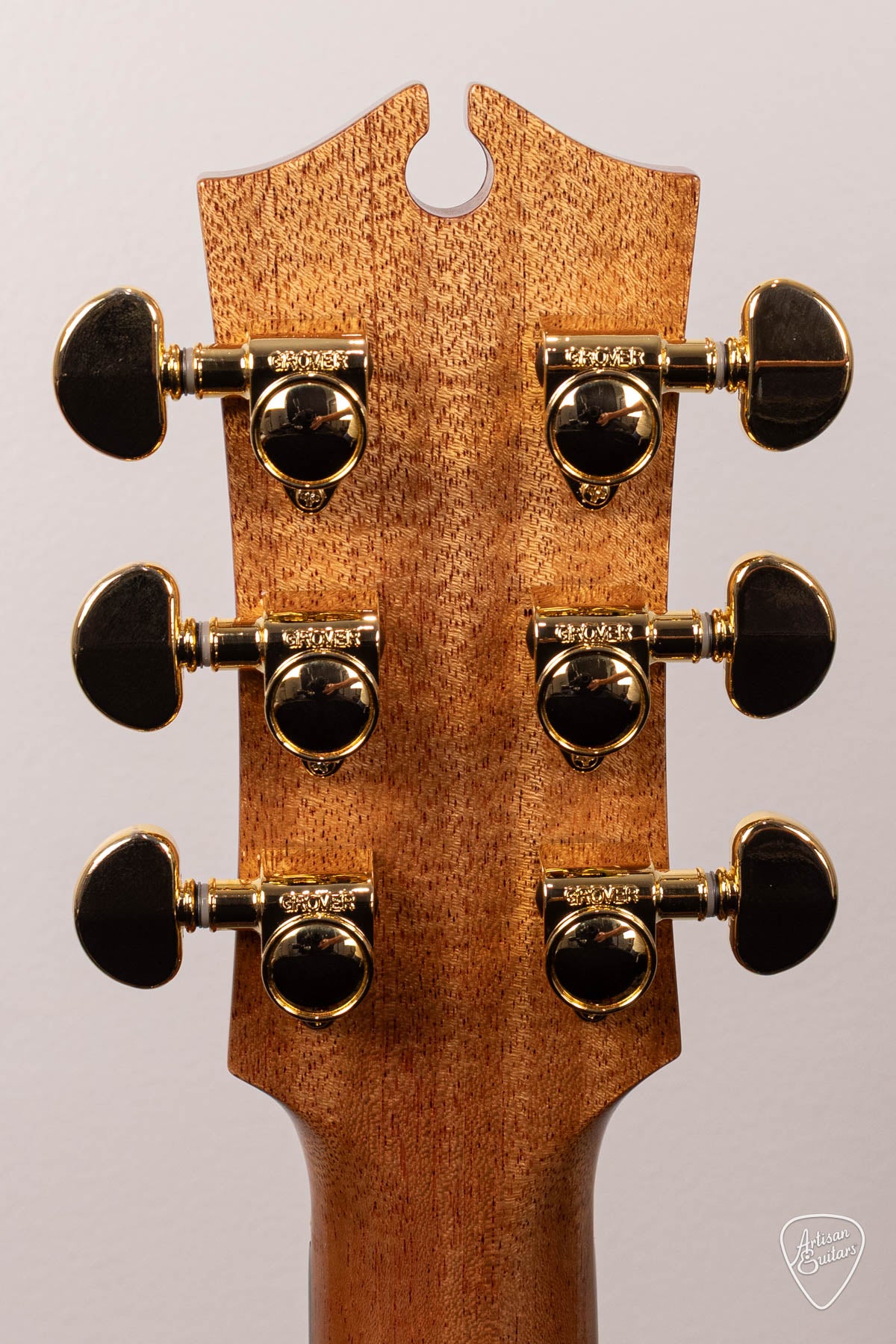 Maton Guitars EM100 Messiah Dreadnought - 16990